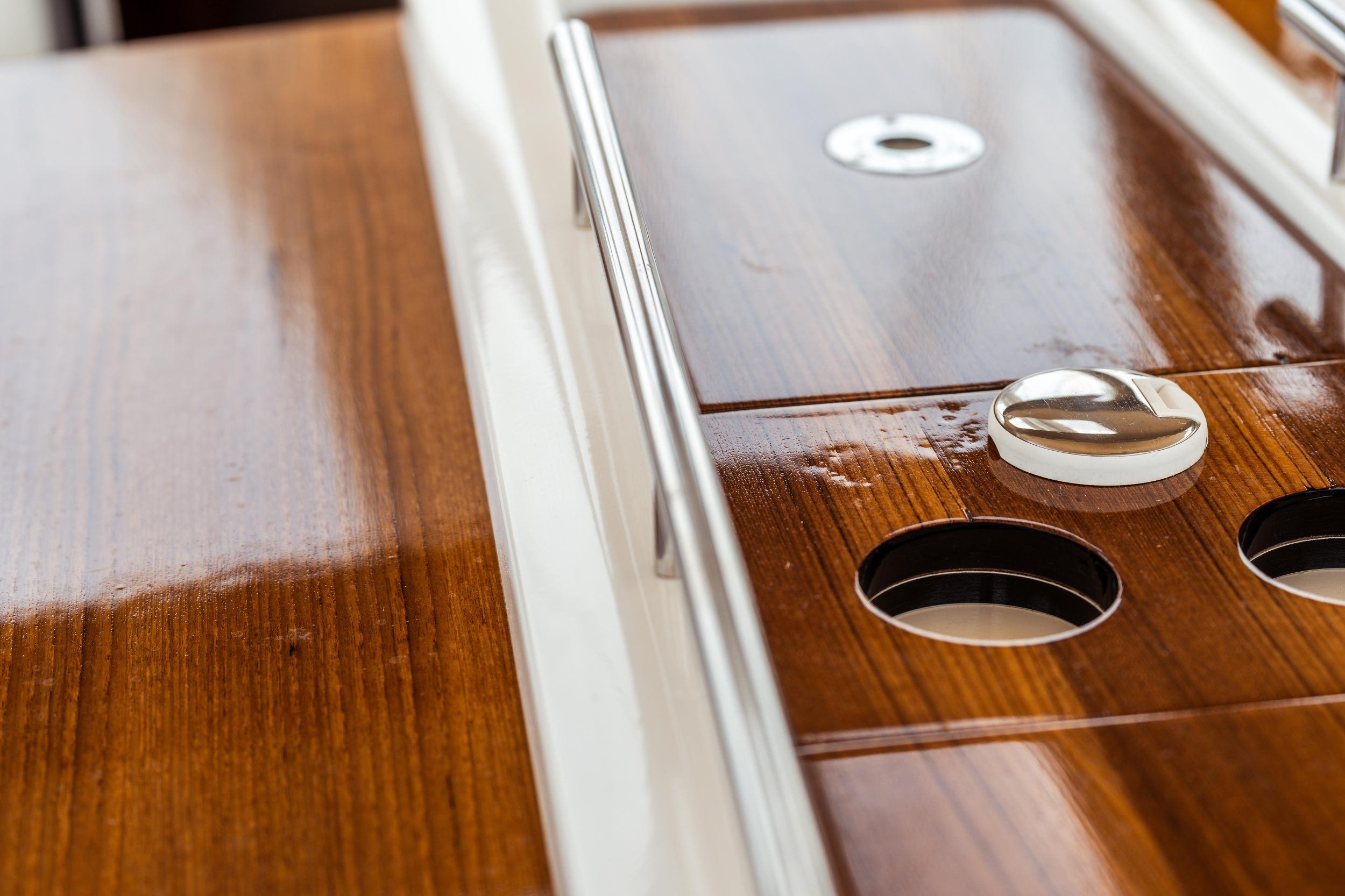 Dufour 390 Grand Large — photo 4
