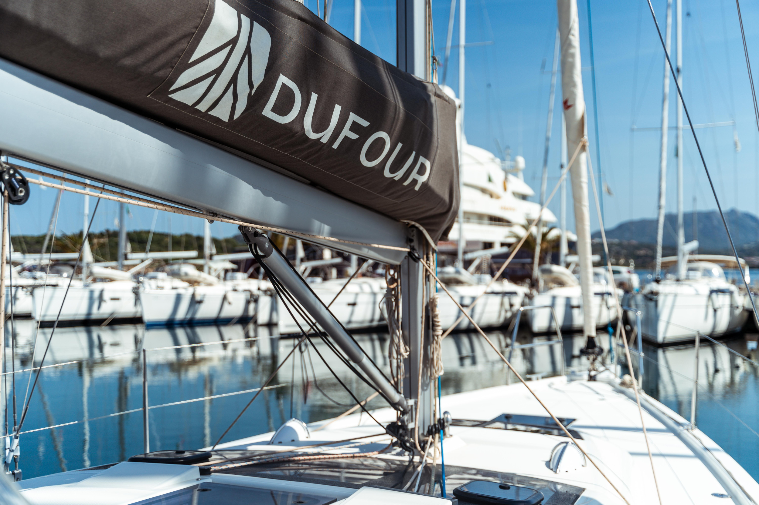 Dufour 390 Grand Large — photo 4