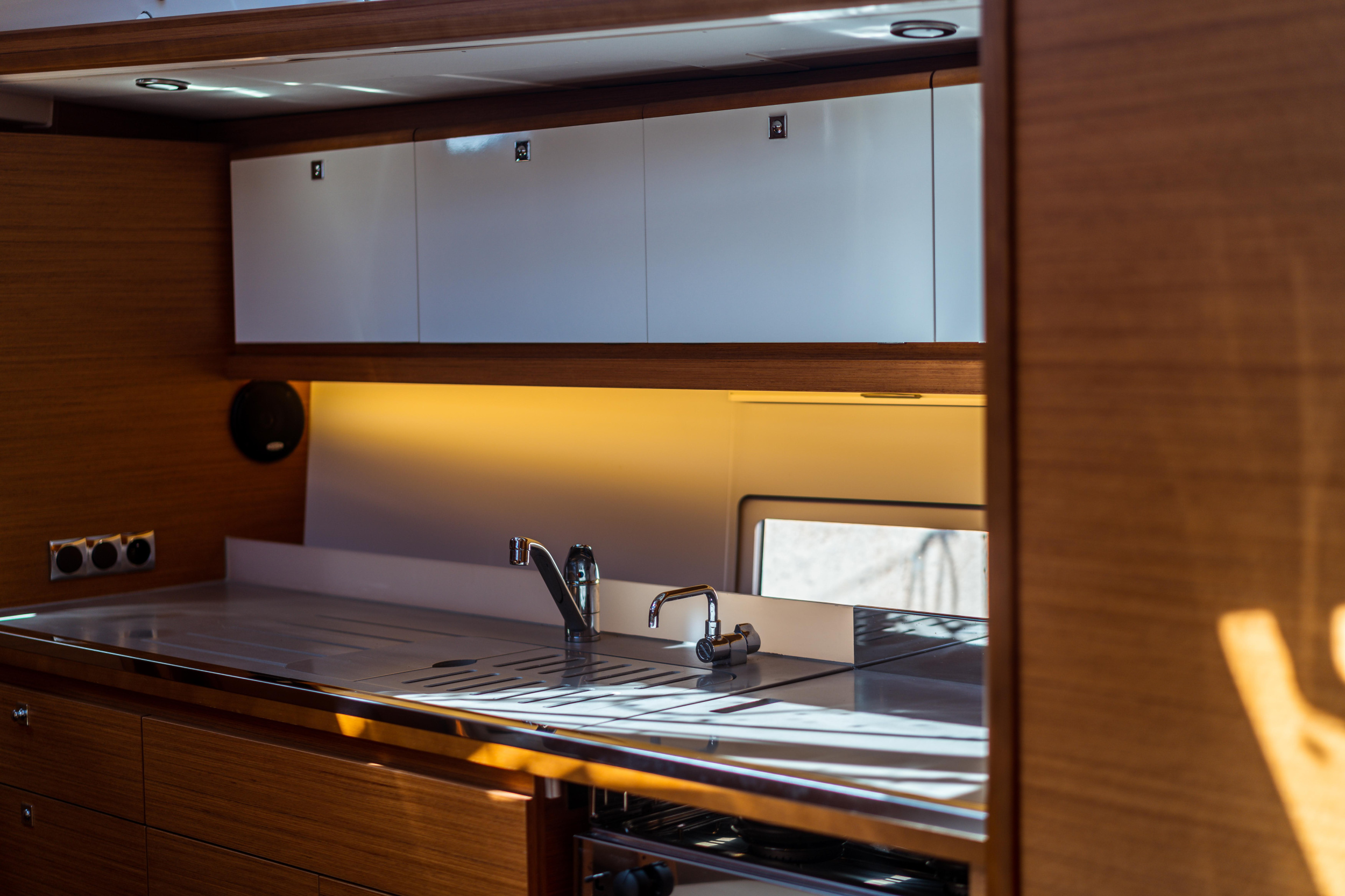 Dufour 430 Grand Large — photo 11