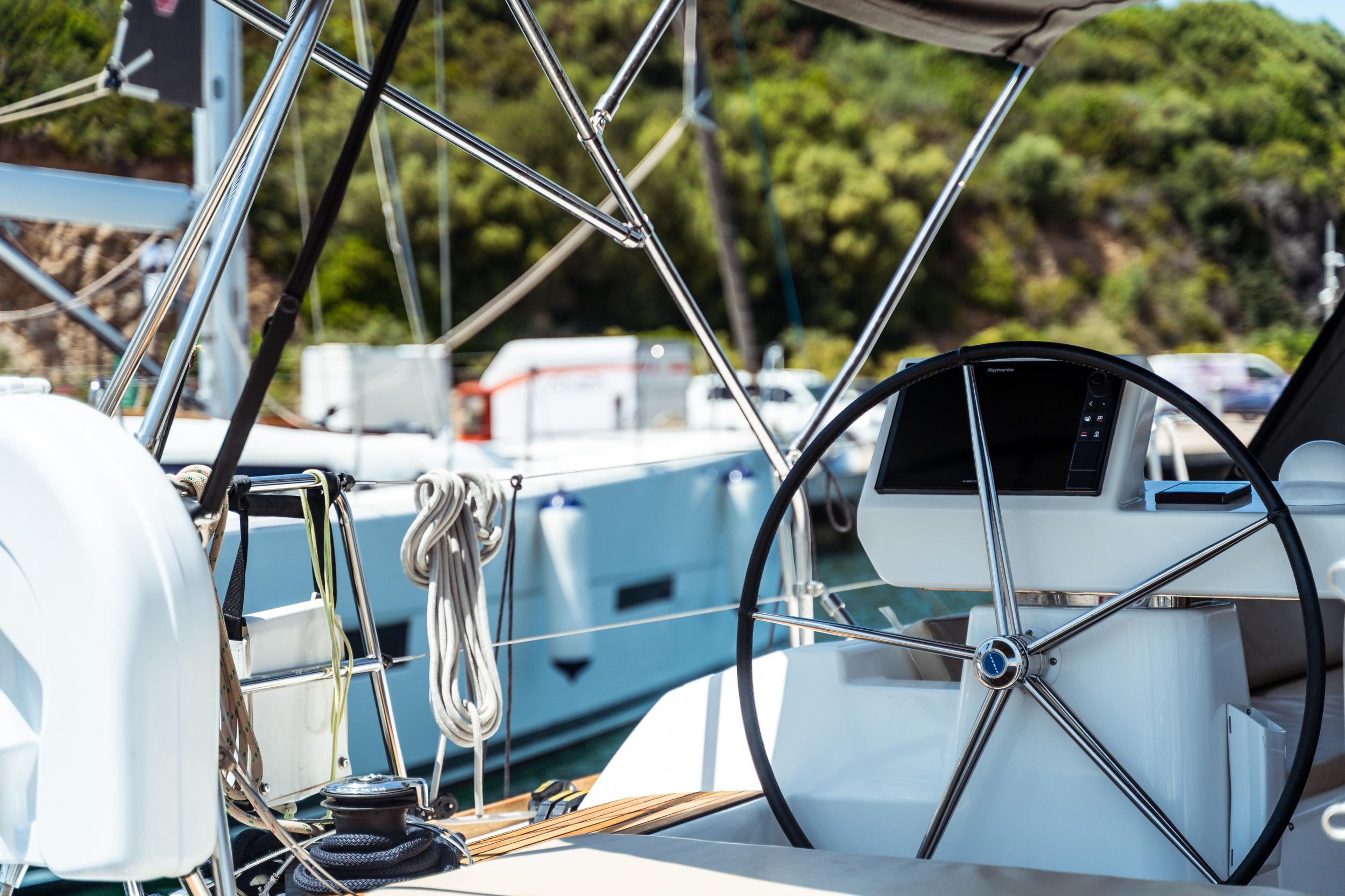 Dufour 520 Grand Large — photo 17