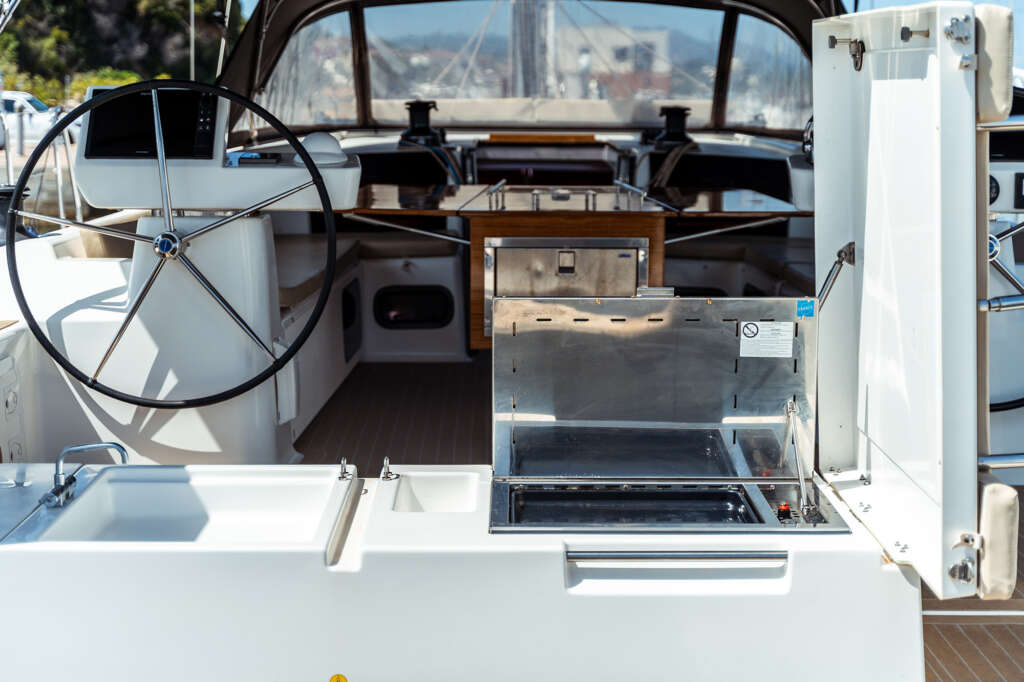 Dufour 56 Exclusive — photo 6