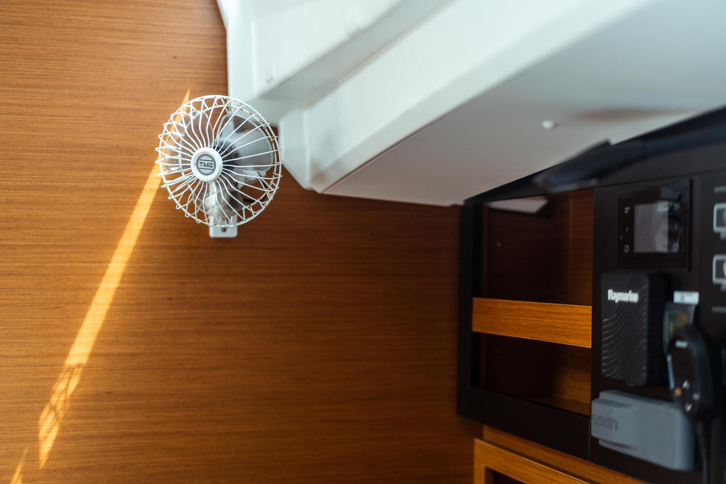 Sun Odyssey 440 — photo 12