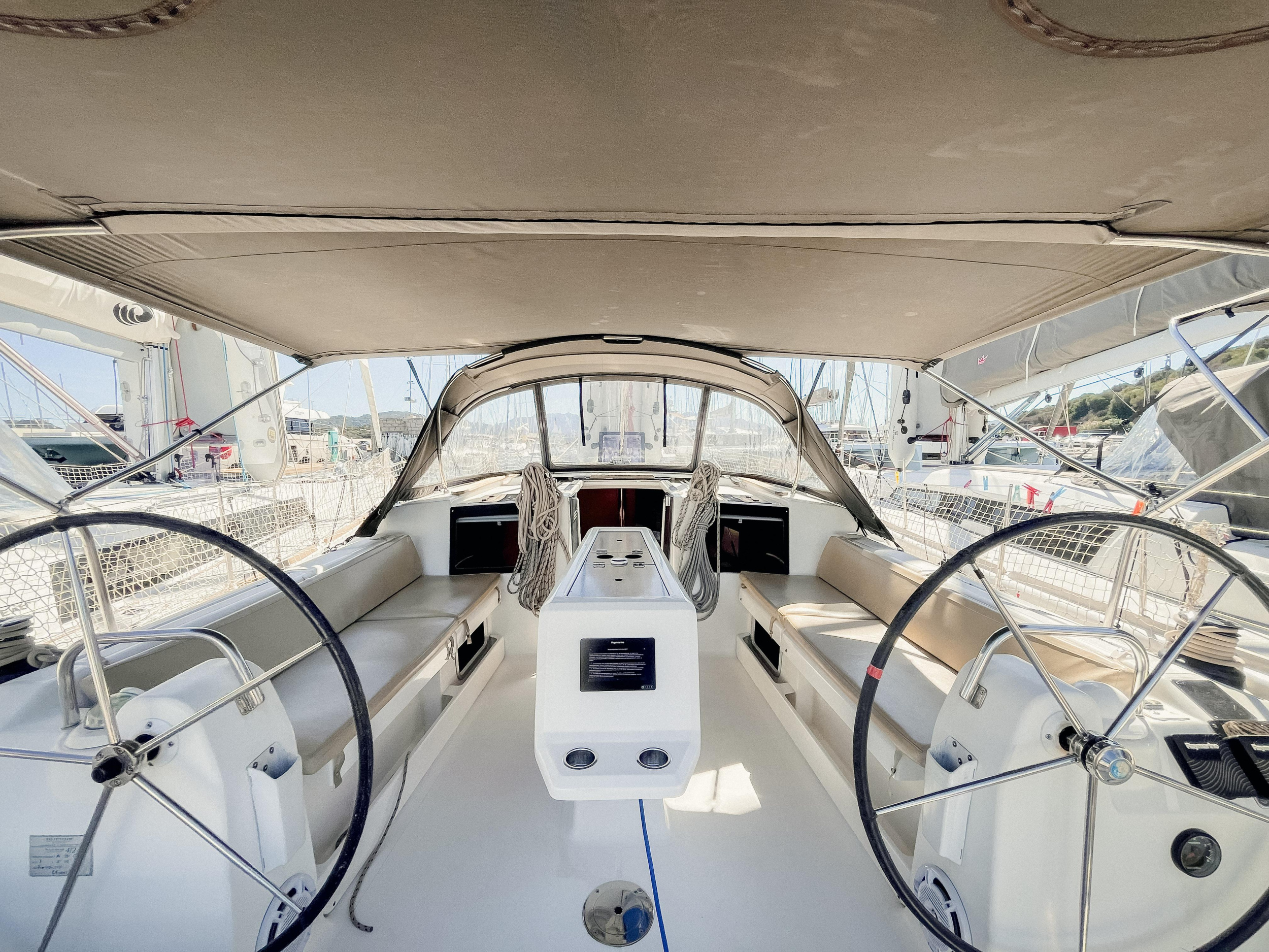 Dufour 412 GL — photo 9
