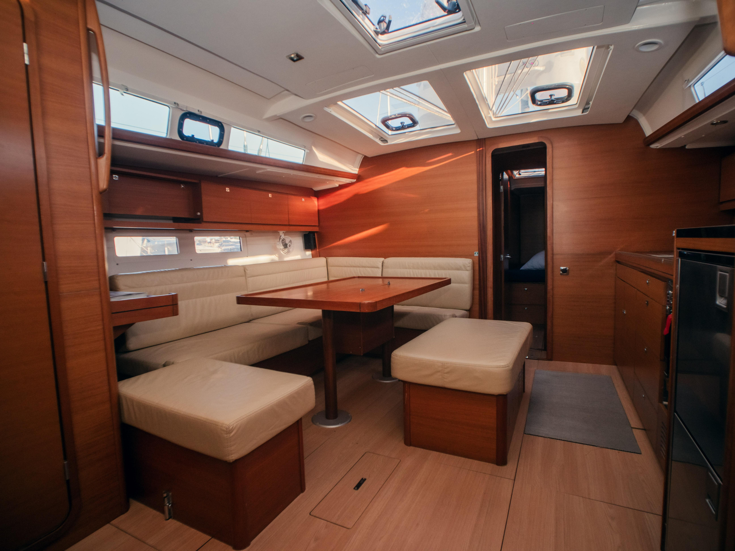Dufour 460 Grand Large — photo 10