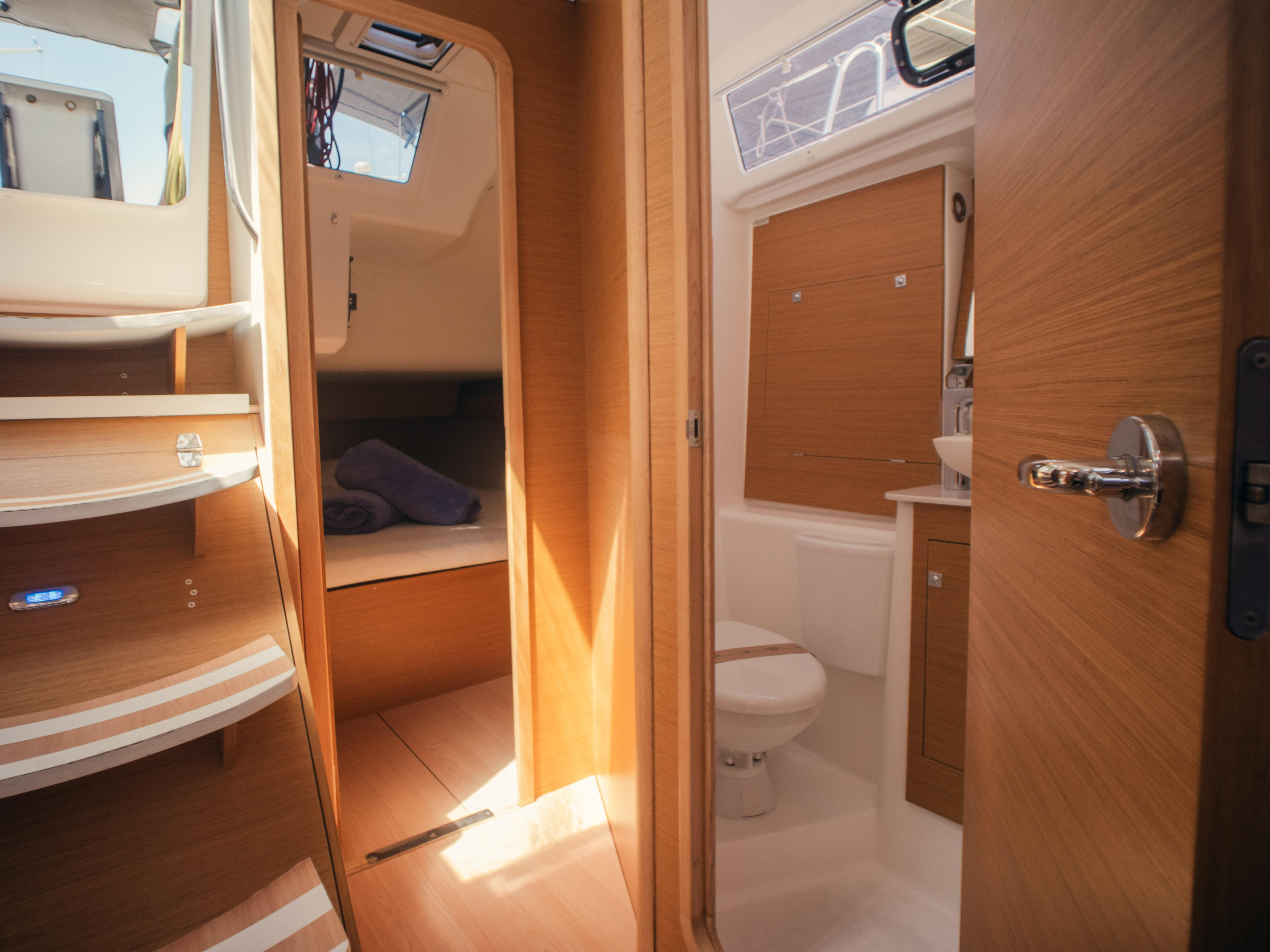 Dufour 460 Grand Large — photo 10