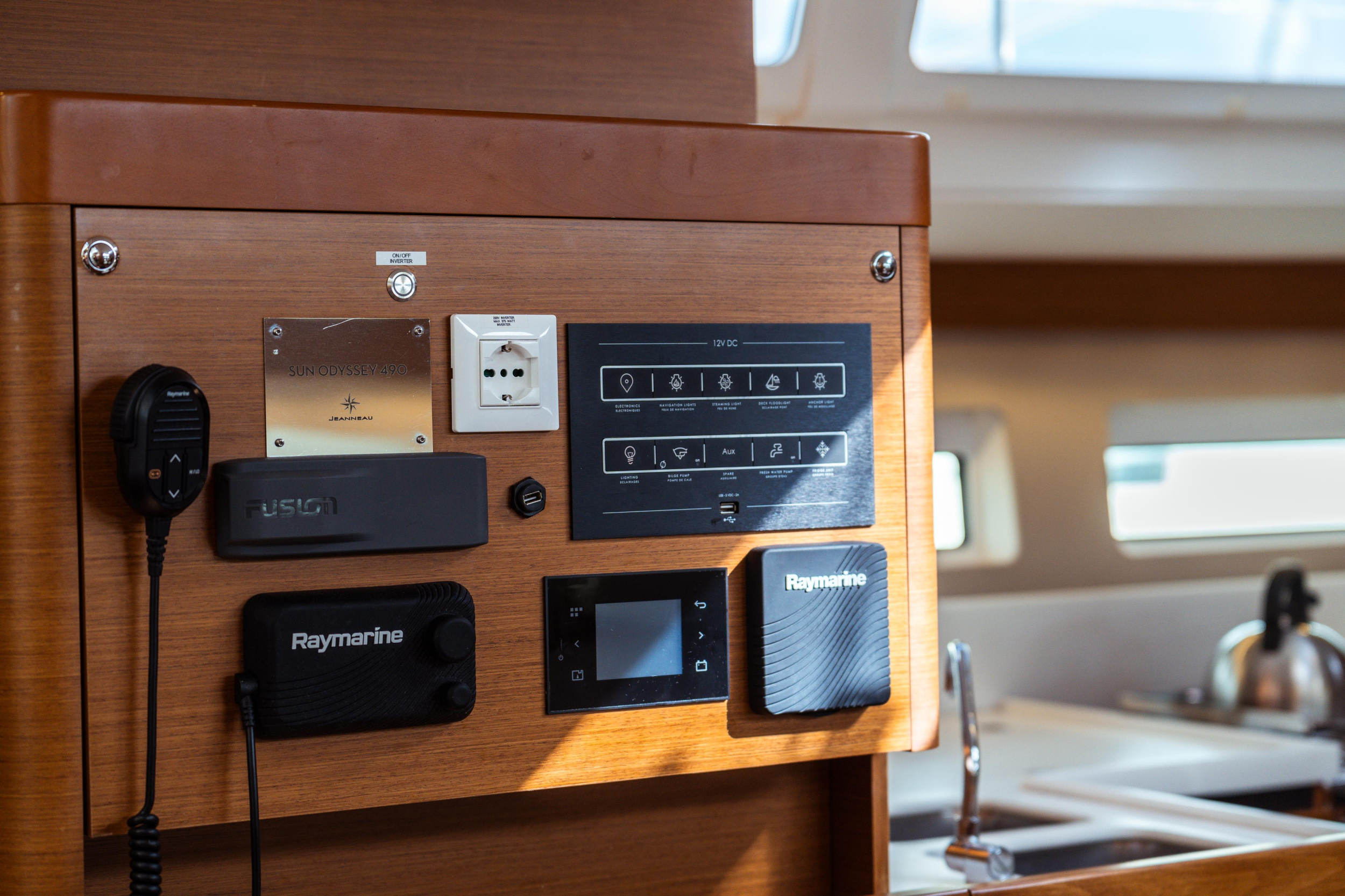 Sun Odyssey 490 — photo 5