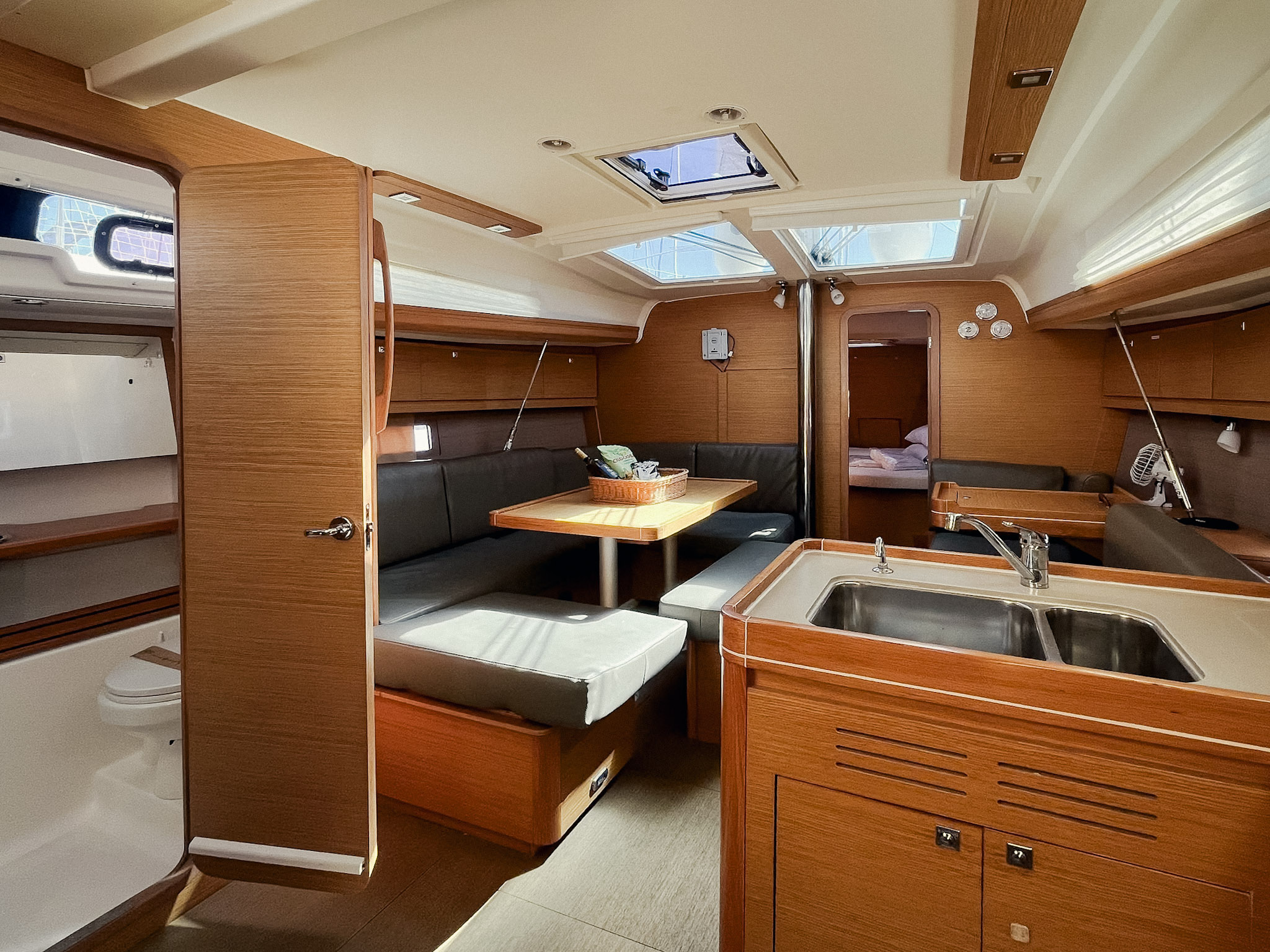 Dufour 412 GL — photo 13