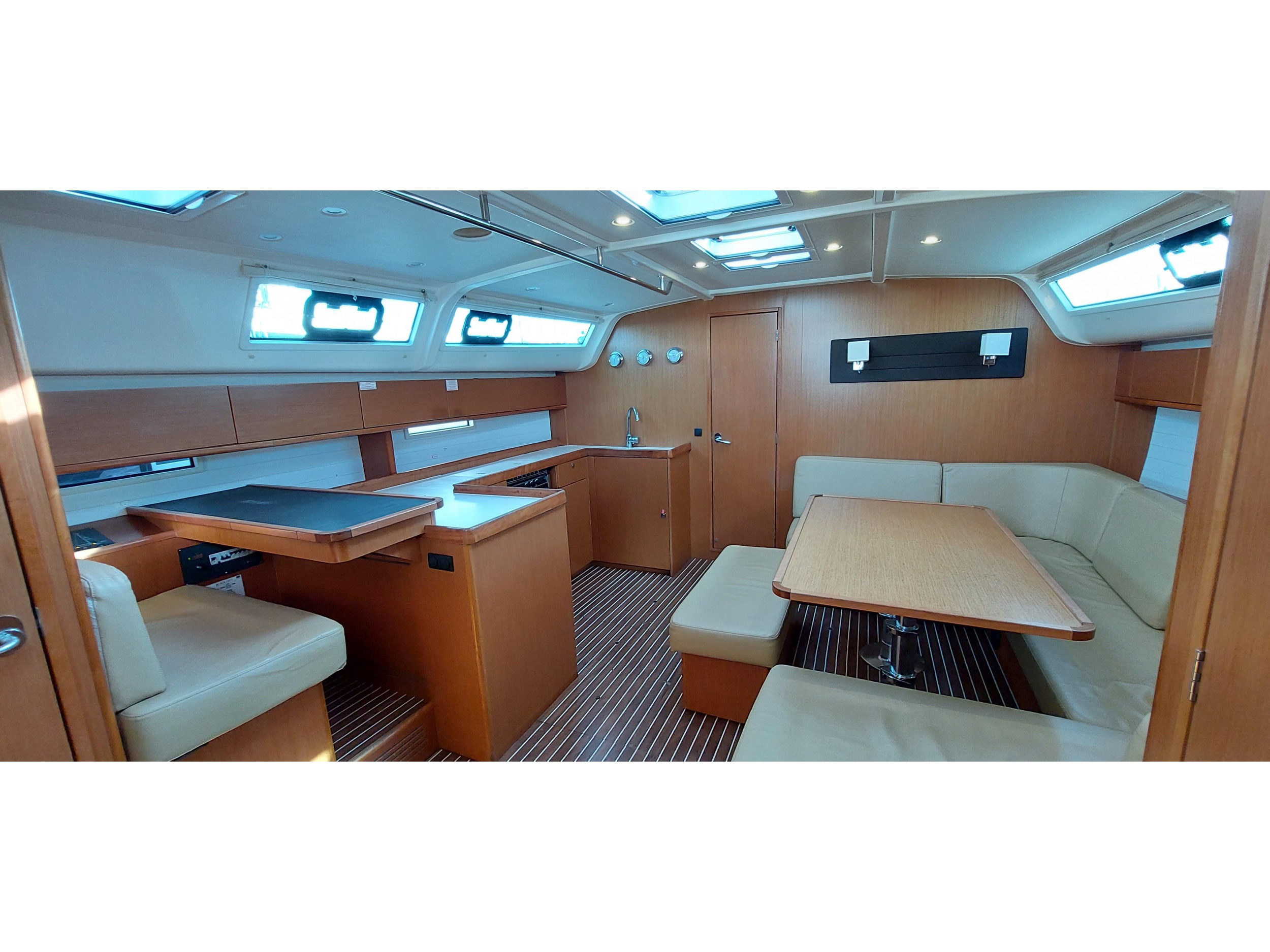 Bavaria Cruiser 51 — photo 2