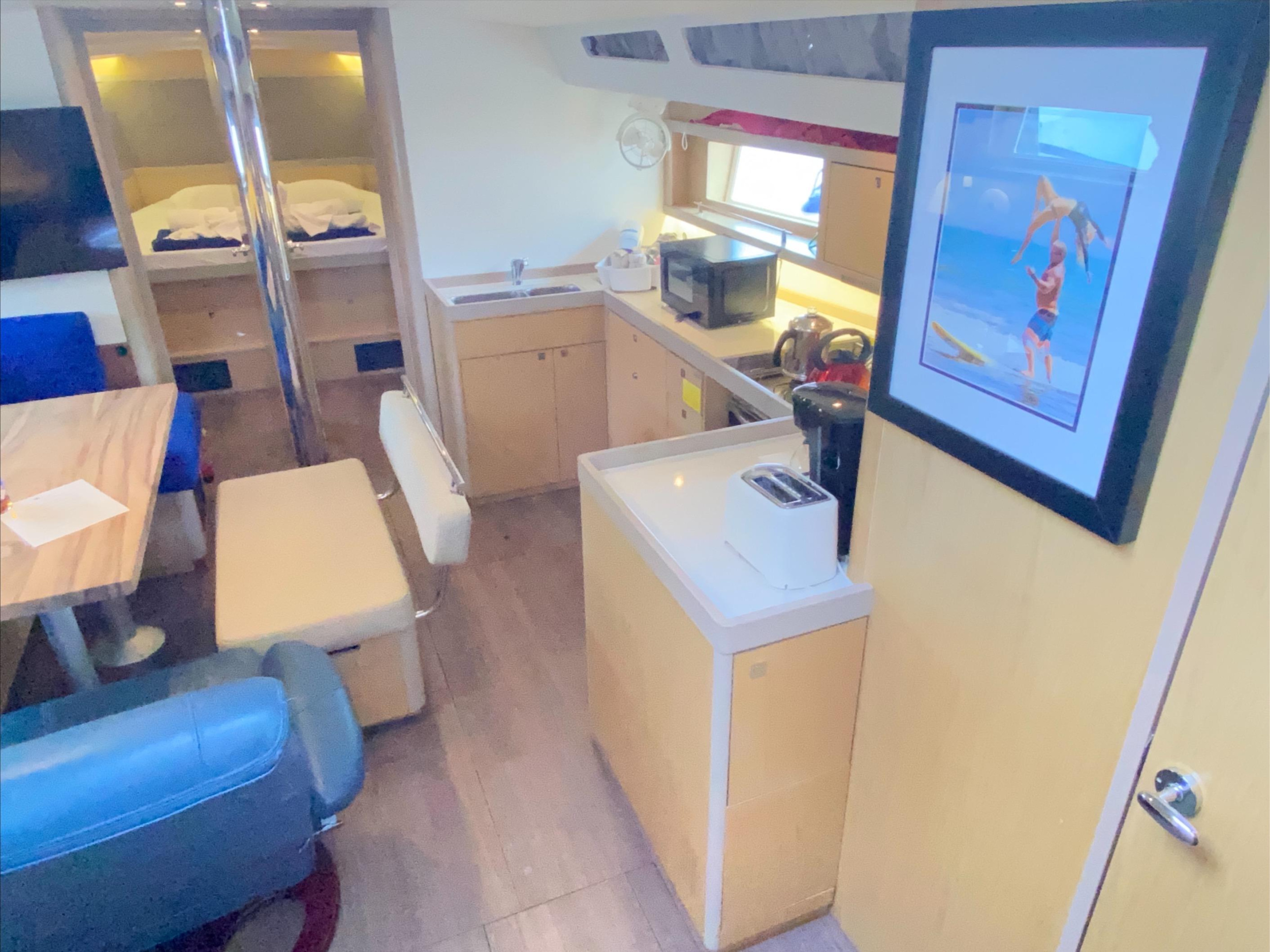 Beneteau Oceanis 48 (Owner's version) — photo 2