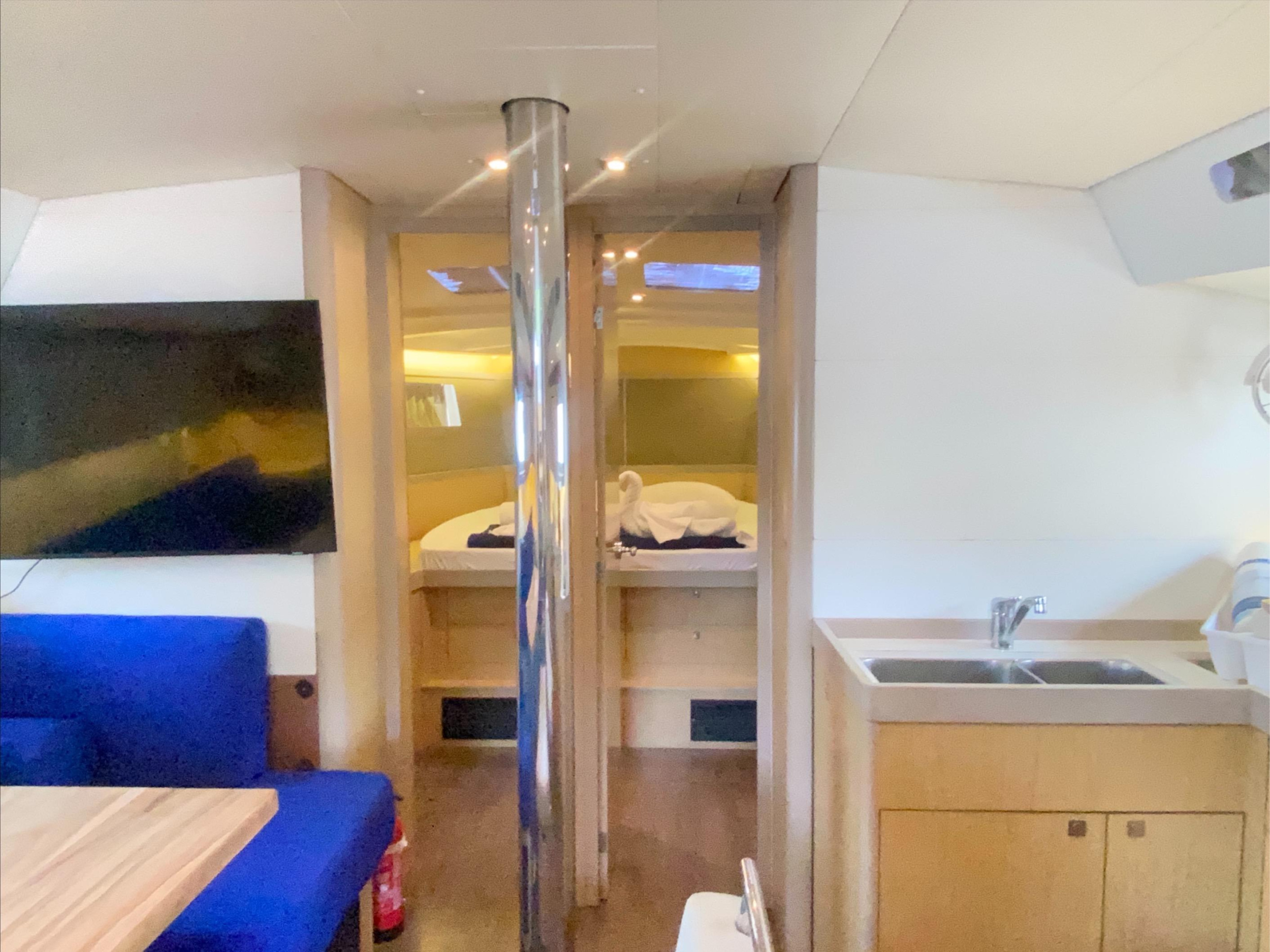Beneteau Oceanis 48 (Owner's version) — photo 4