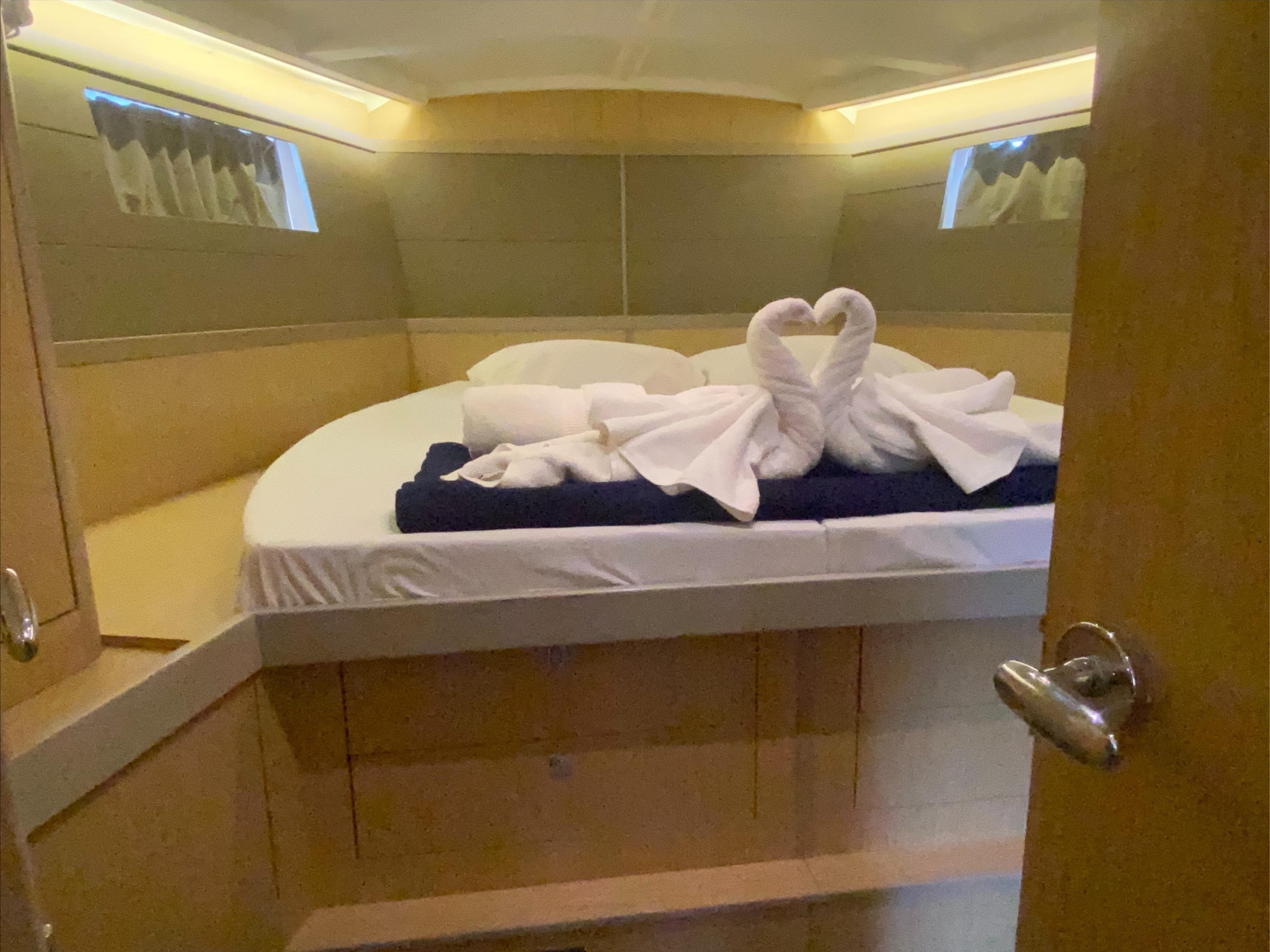 Beneteau Oceanis 48 (Owner's version) — photo 13