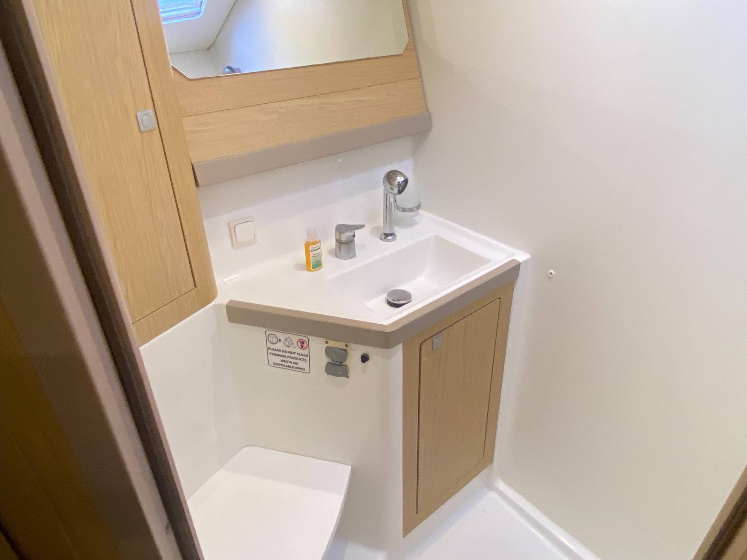 Beneteau Oceanis 48 (Owner's version) — photo 8