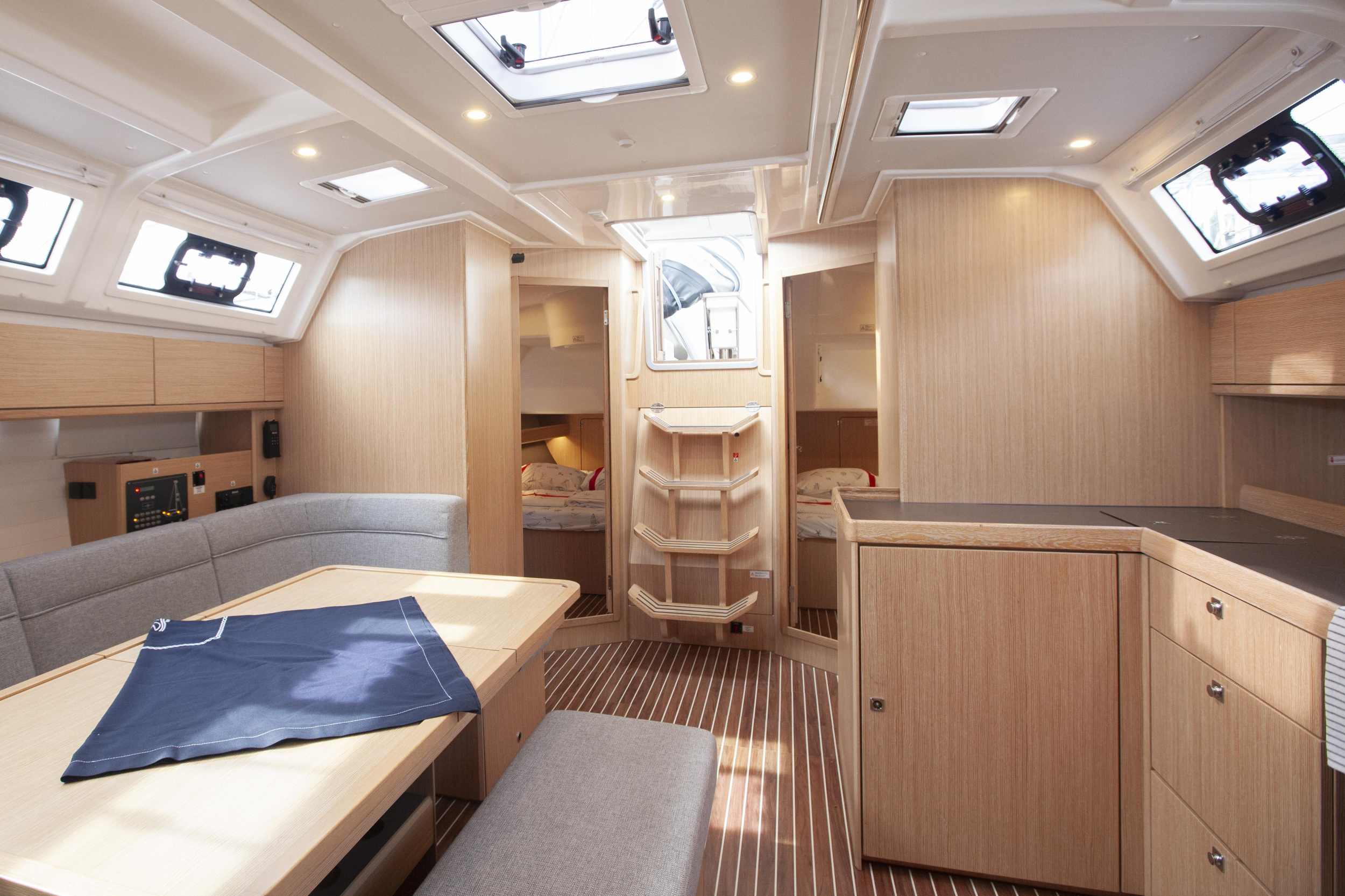 Bavaria Cruiser 46 — photo 12