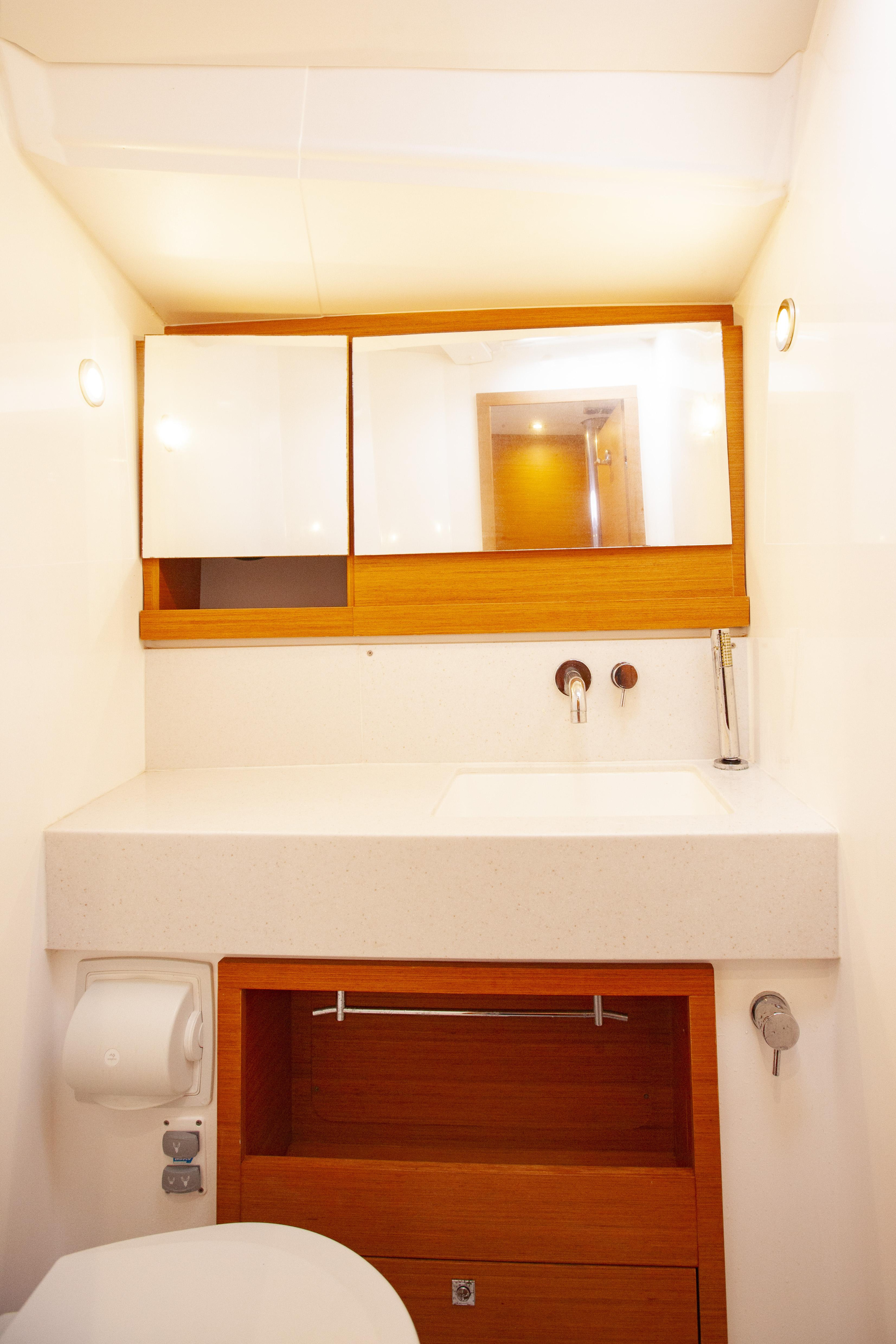 Dufour 470 — photo 3