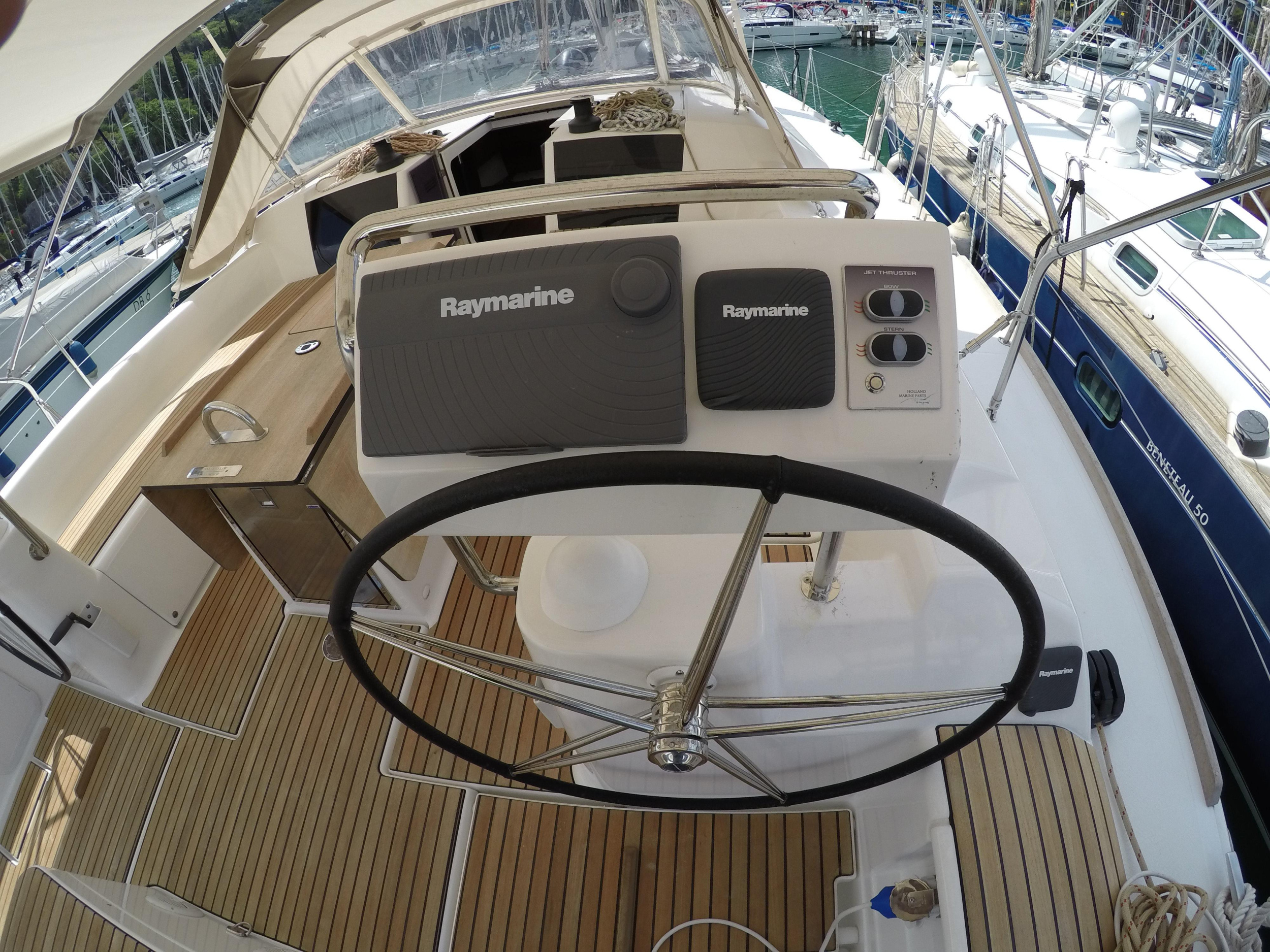 Dufour 512 Grand Large — photo 14