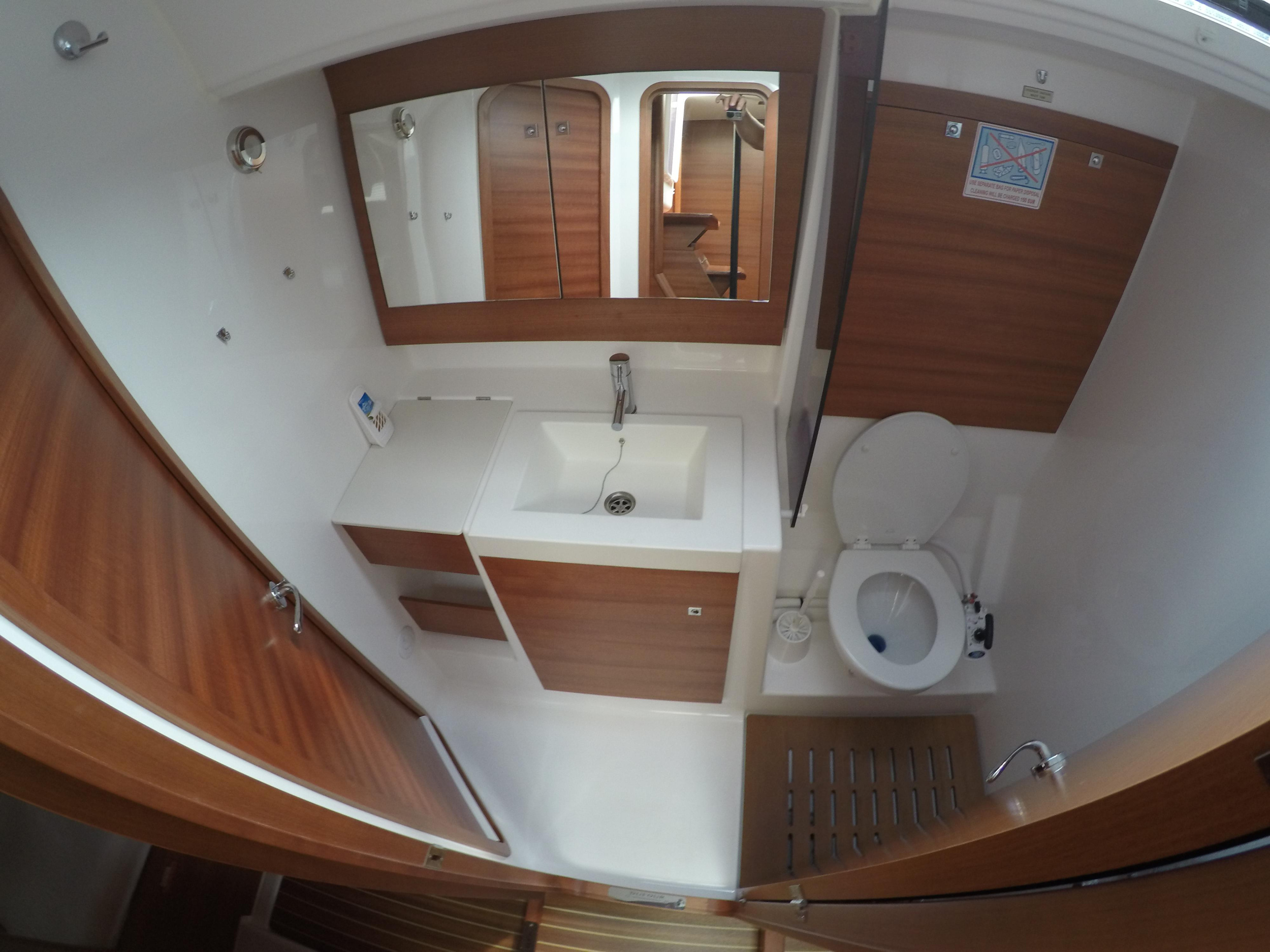 Dufour 512 Grand Large — photo 16