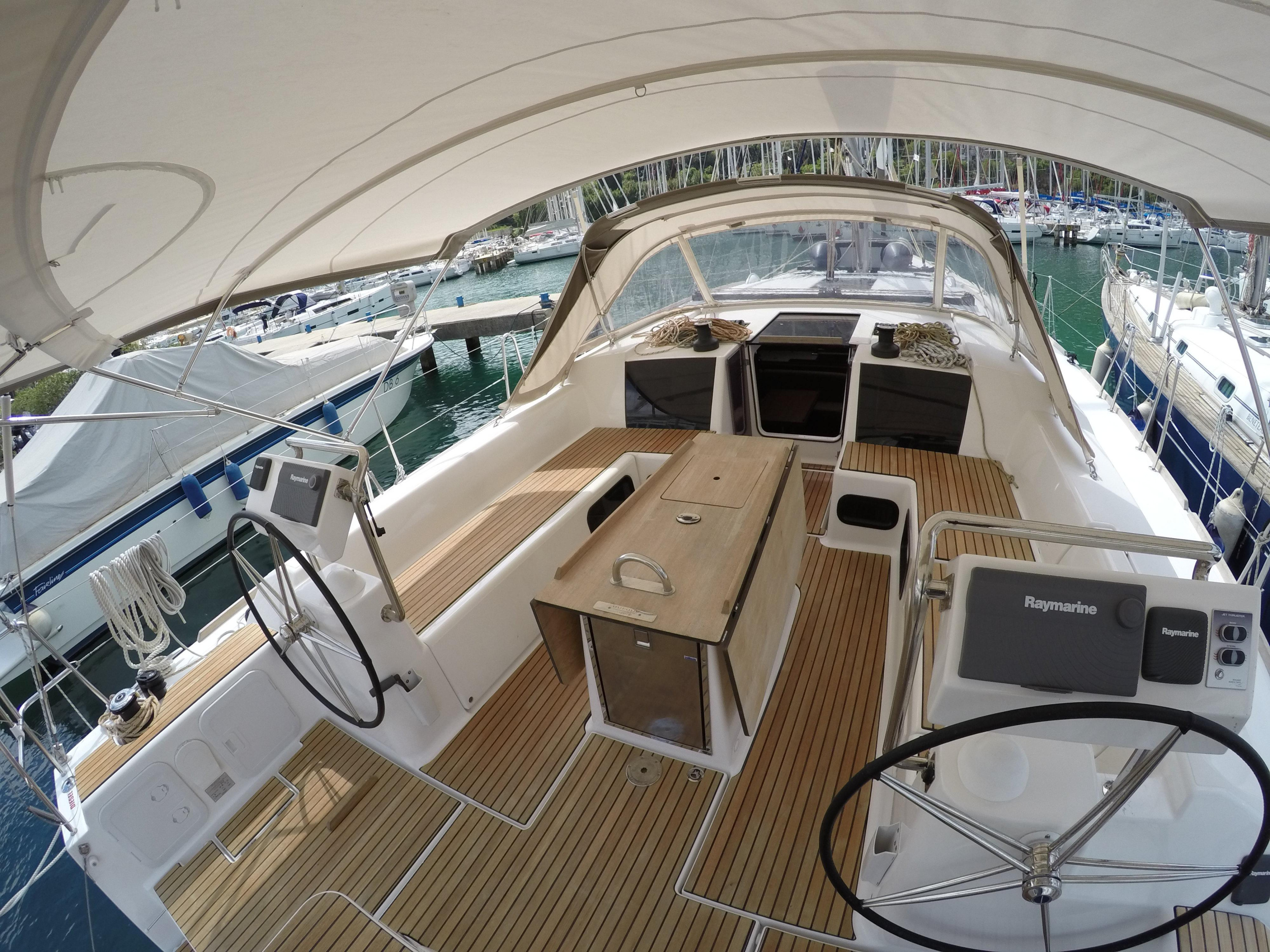 Dufour 512 Grand Large — photo 9