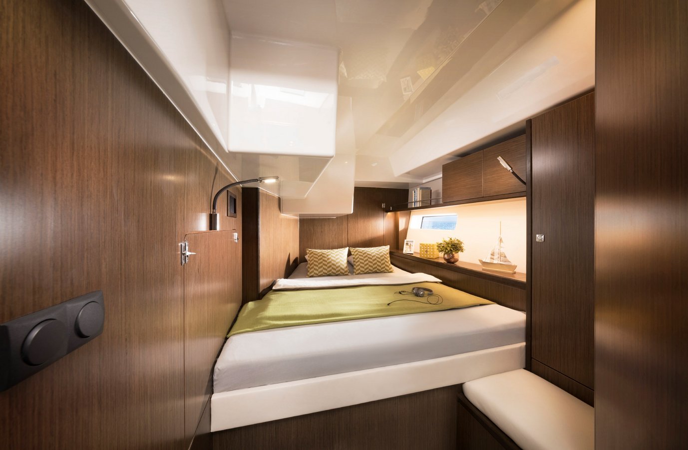 Bavaria C57 — photo 7