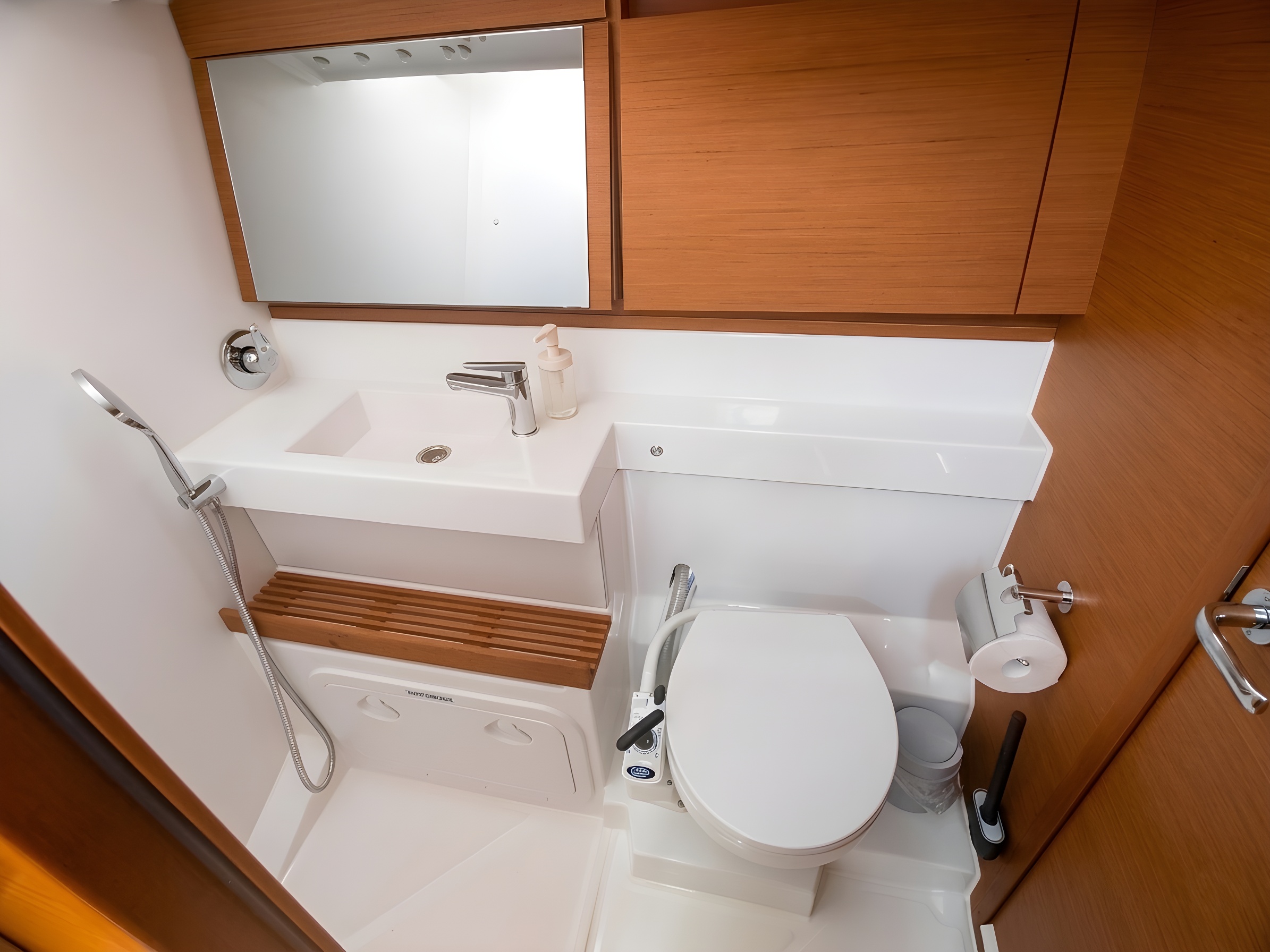 Sun Odyssey 440 — photo 17