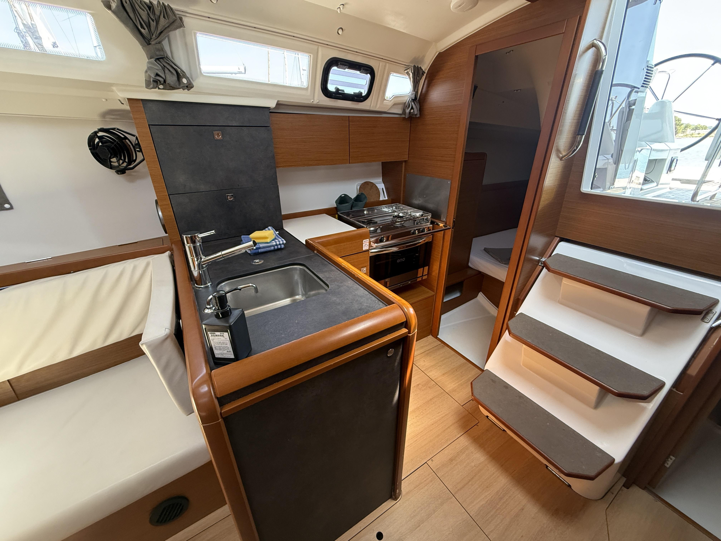 Sun Odyssey 349 — photo 12