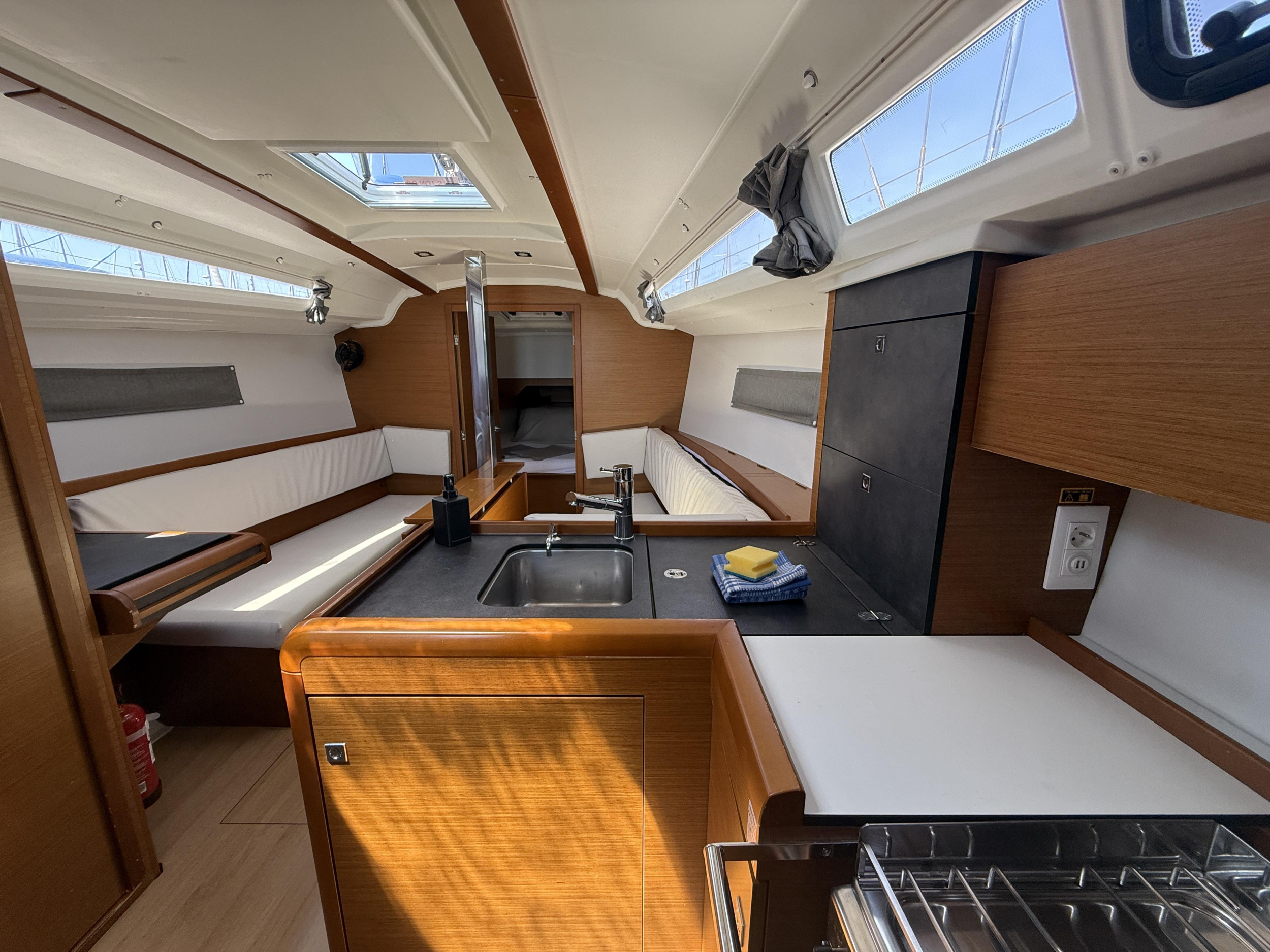 Sun Odyssey 349 — photo 15