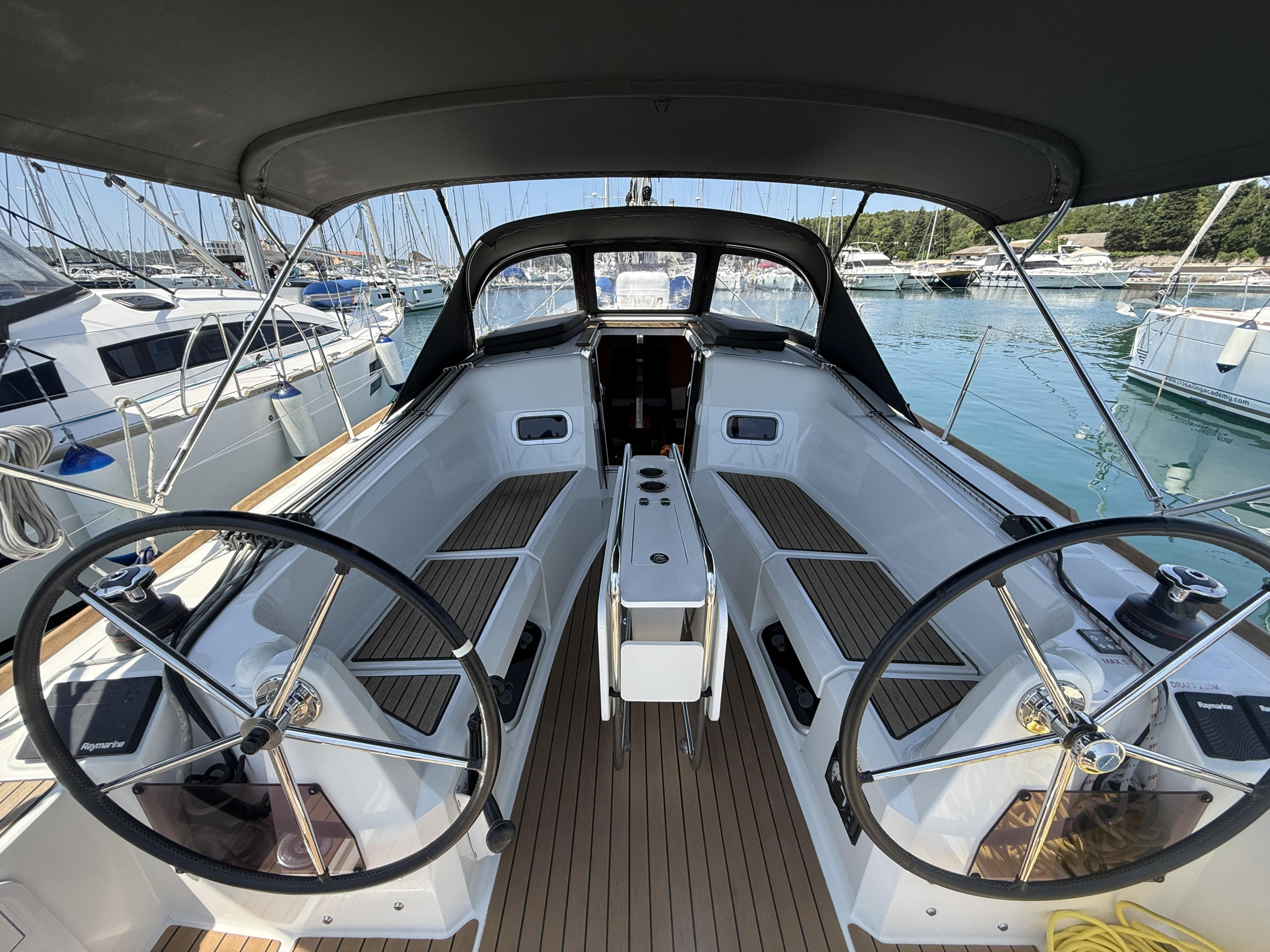 Sun Odyssey 349 — photo 14