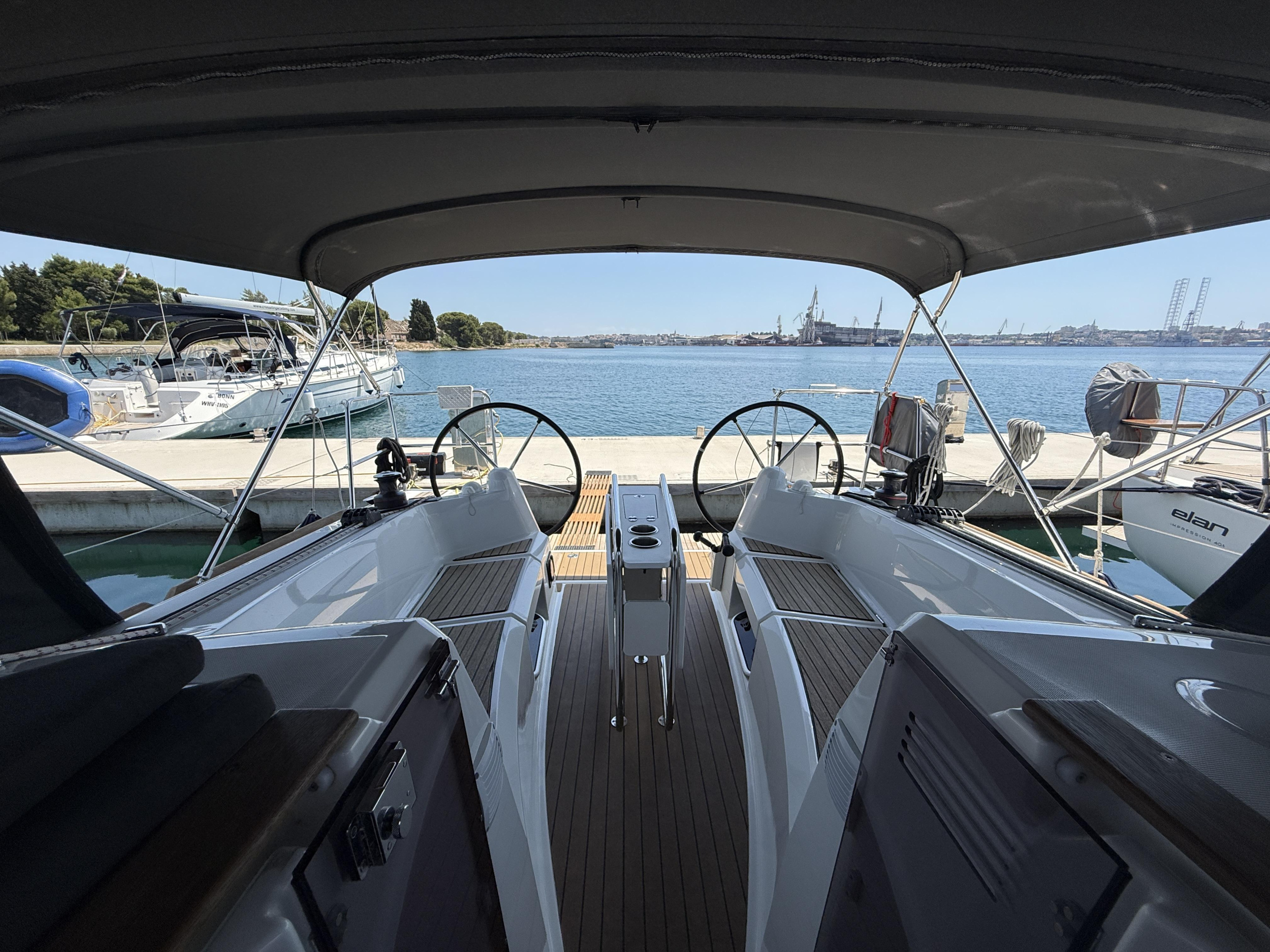 Sun Odyssey 349 — photo 9