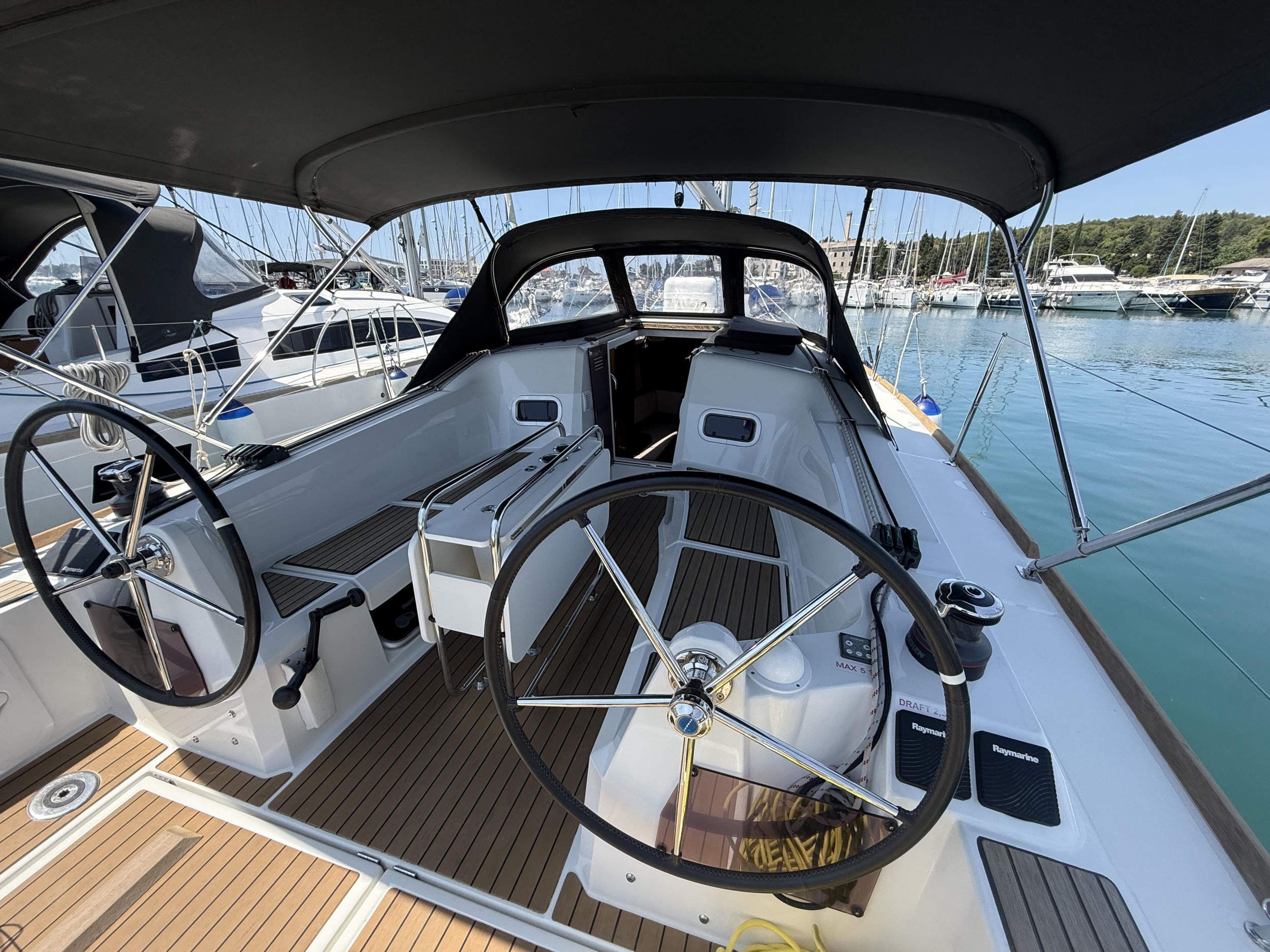 Sun Odyssey 349 — photo 18