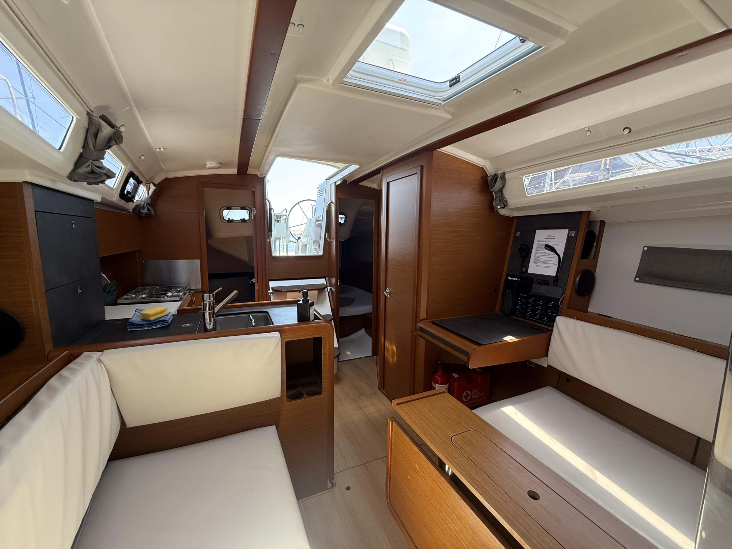 Sun Odyssey 349 — photo 17