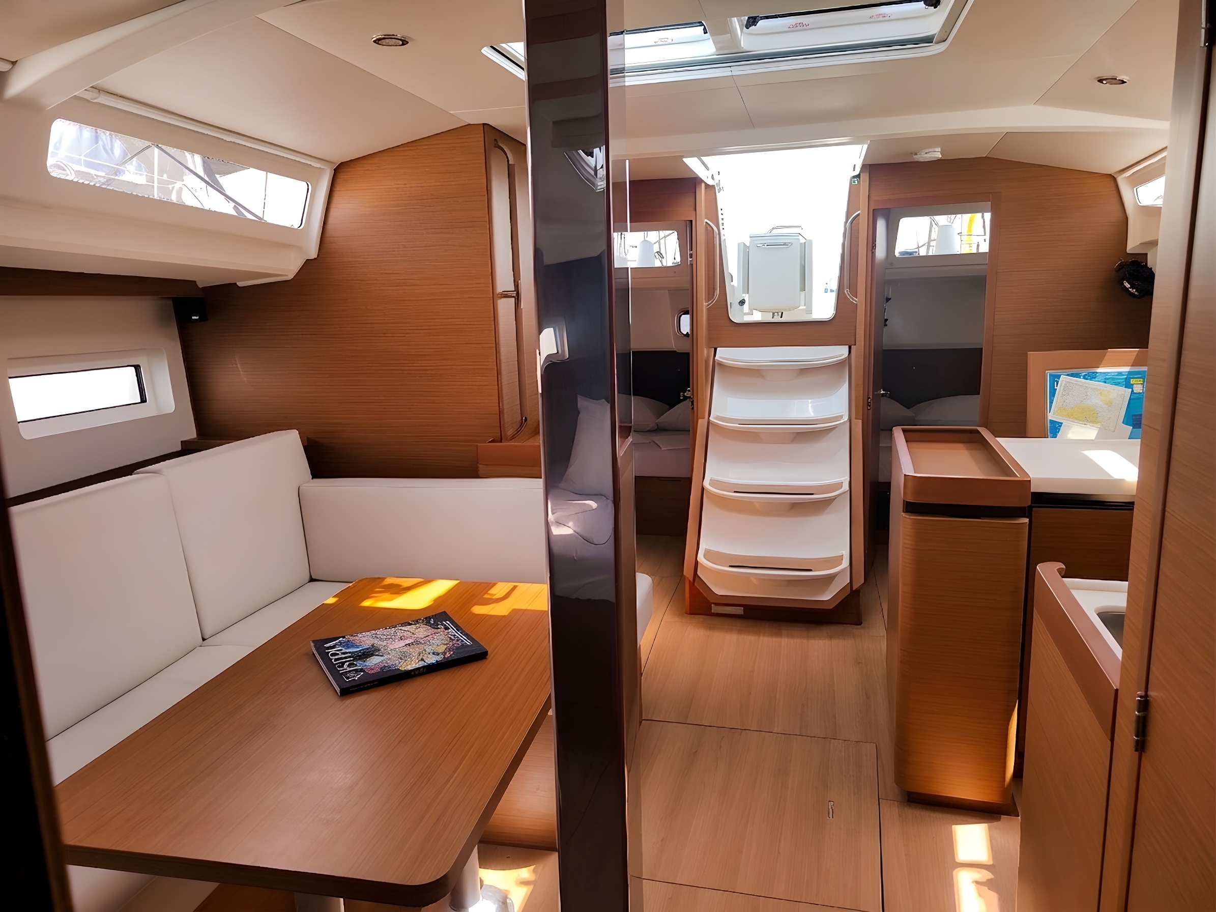 Sun Odyssey 440 — photo 12