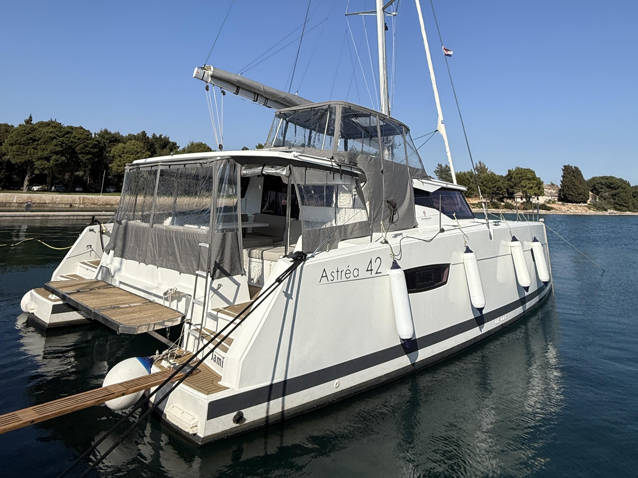 Astréa 42 — photo 10