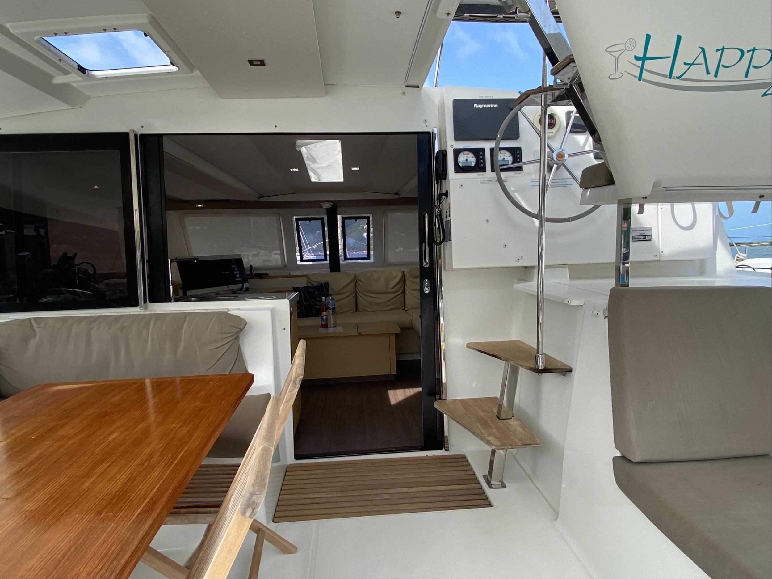 Fountaine Pajot Lucia 40 — photo 2