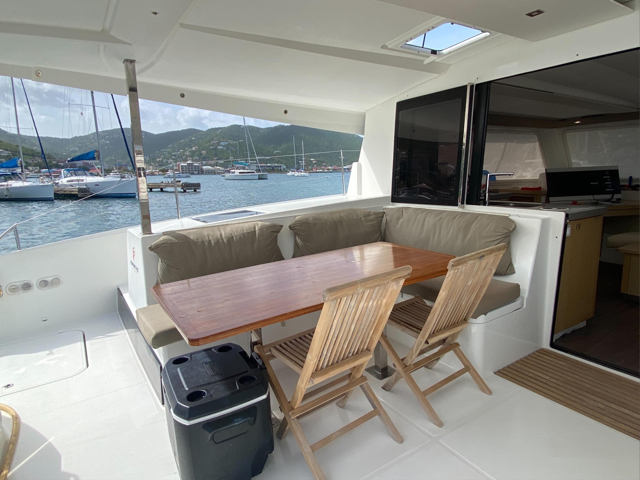 Fountaine Pajot Lucia 40 — photo 10