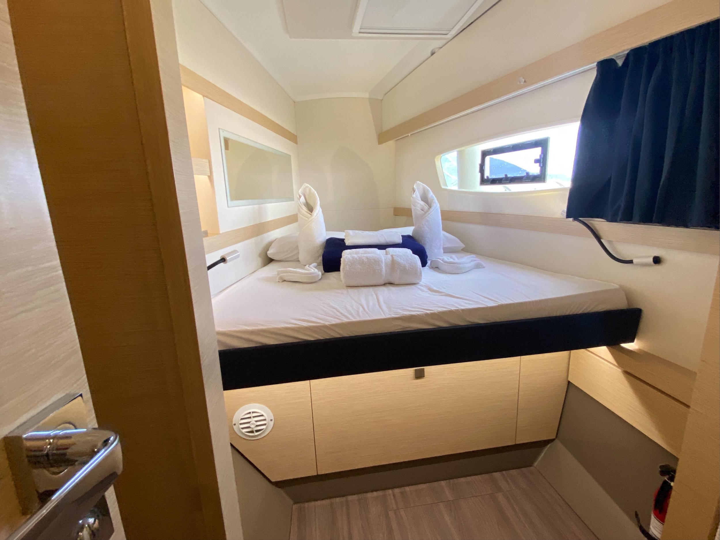 Fountaine Pajot Lucia 40 — photo 26