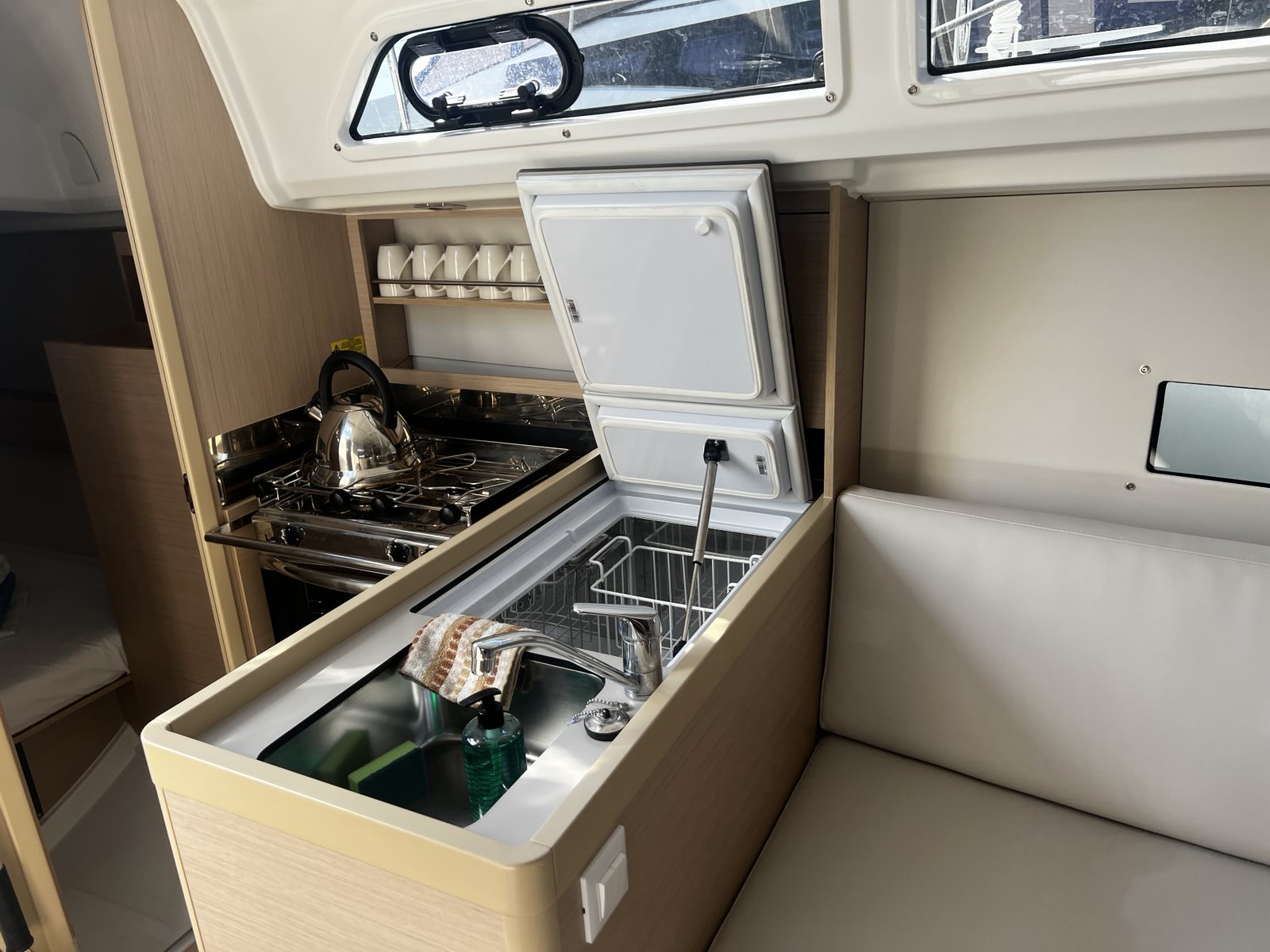 Oceanis 30.1 — photo 11