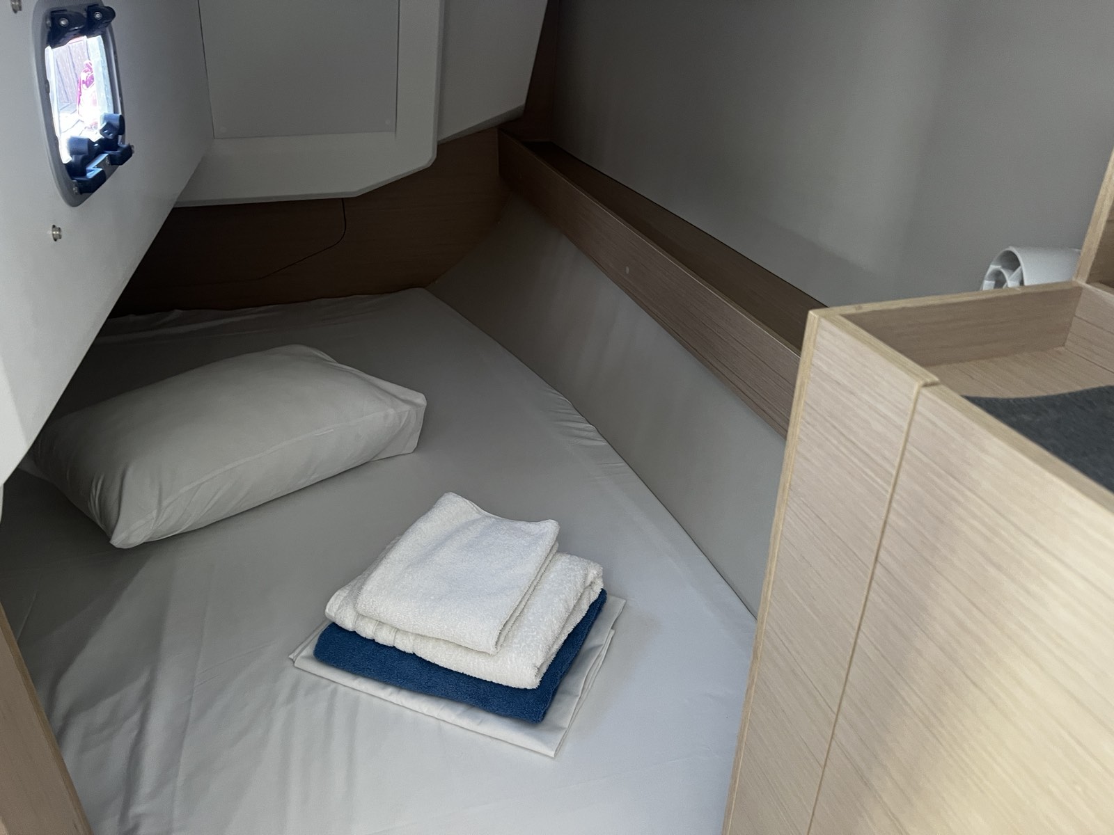 Oceanis 30.1 — photo 2
