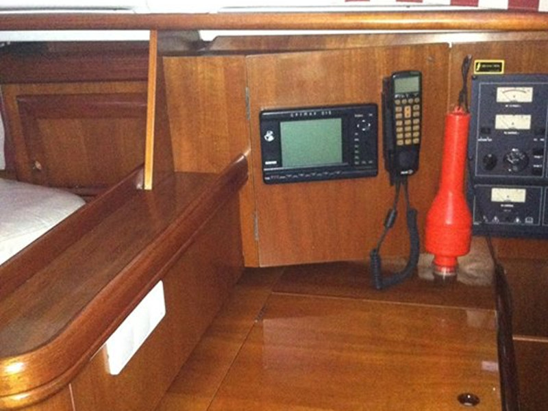 Oceanis 411 — photo 13