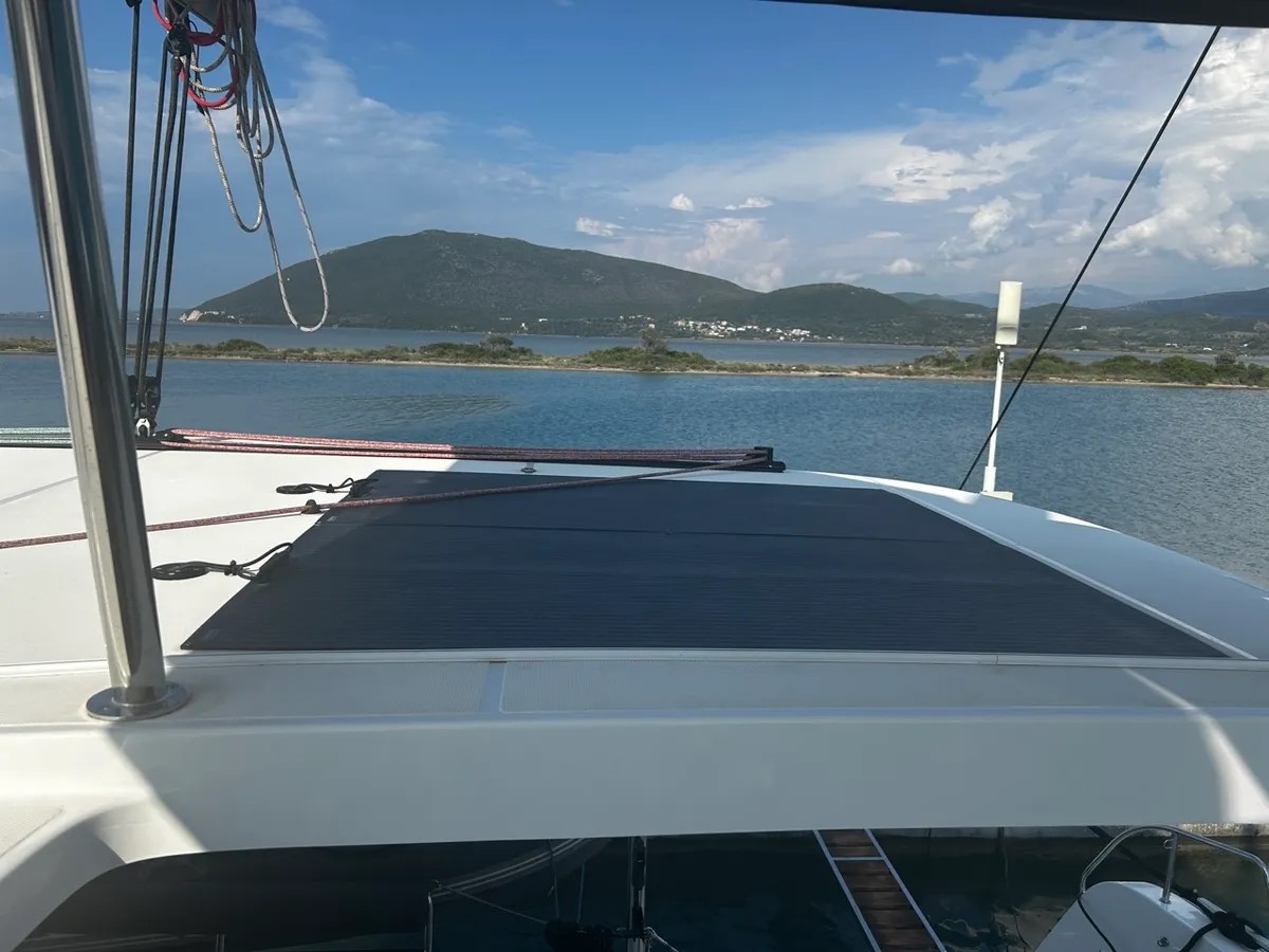 Lagoon 42 — photo 23