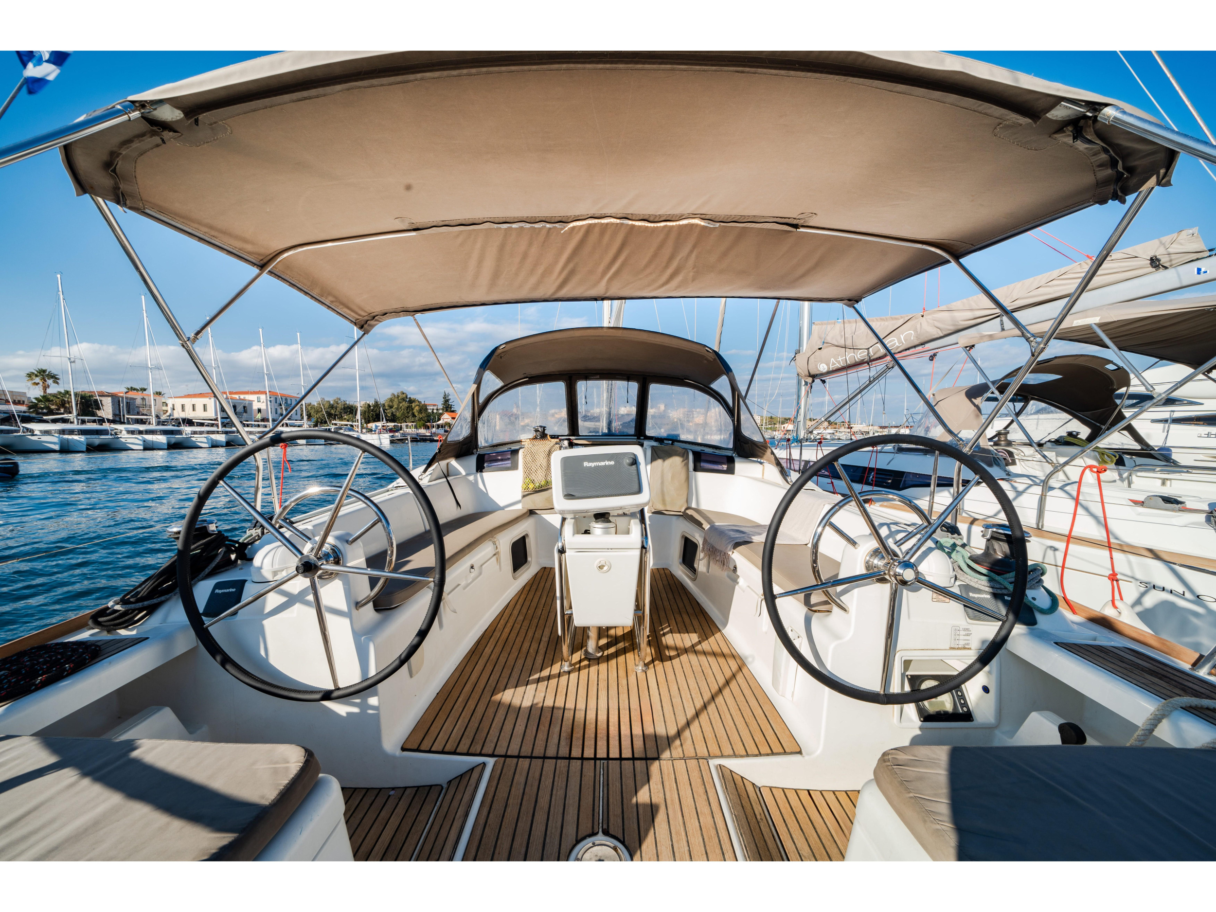 Sun Odyssey 439 — photo 1