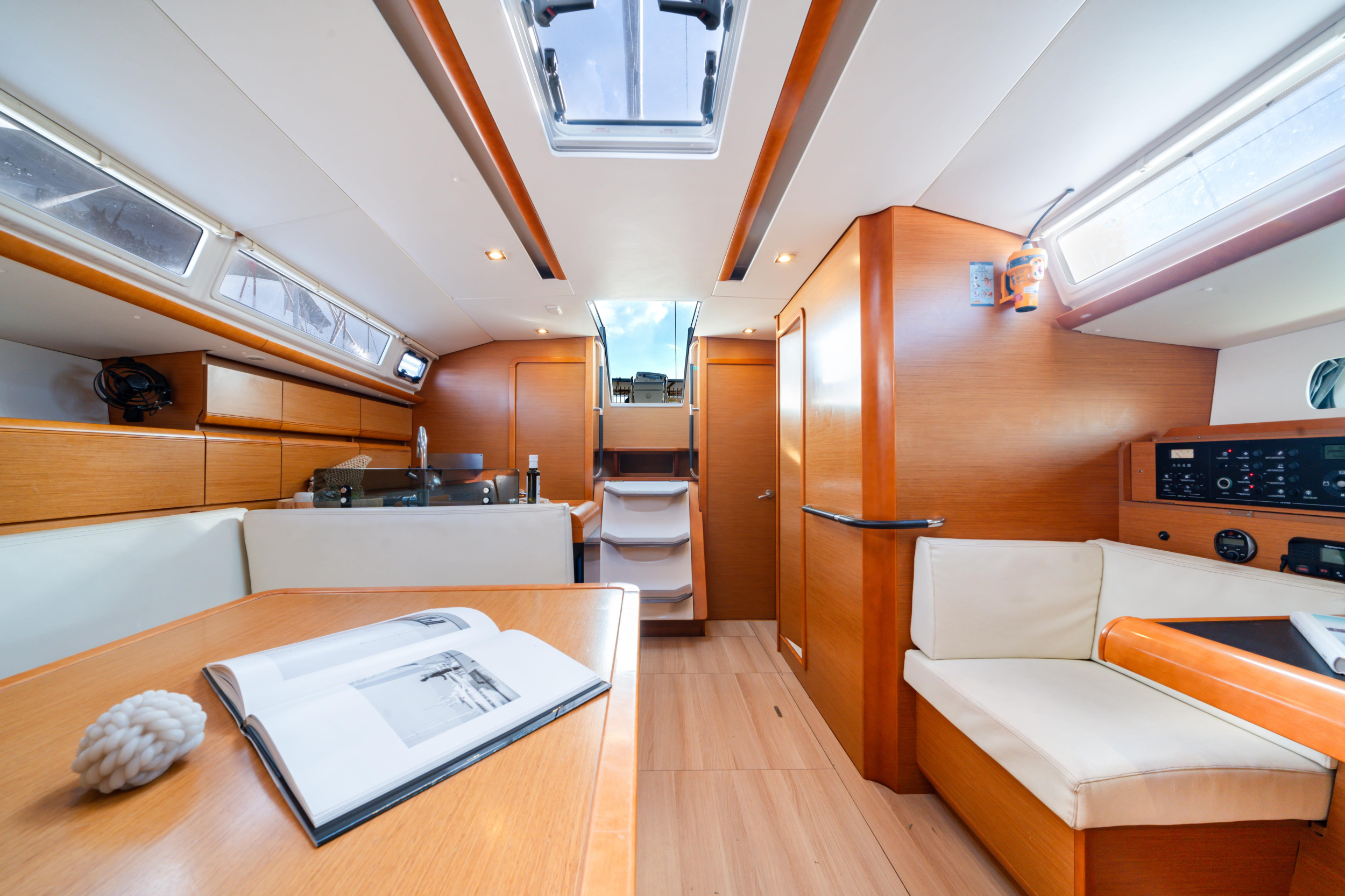 Sun Odyssey 439 — photo 4