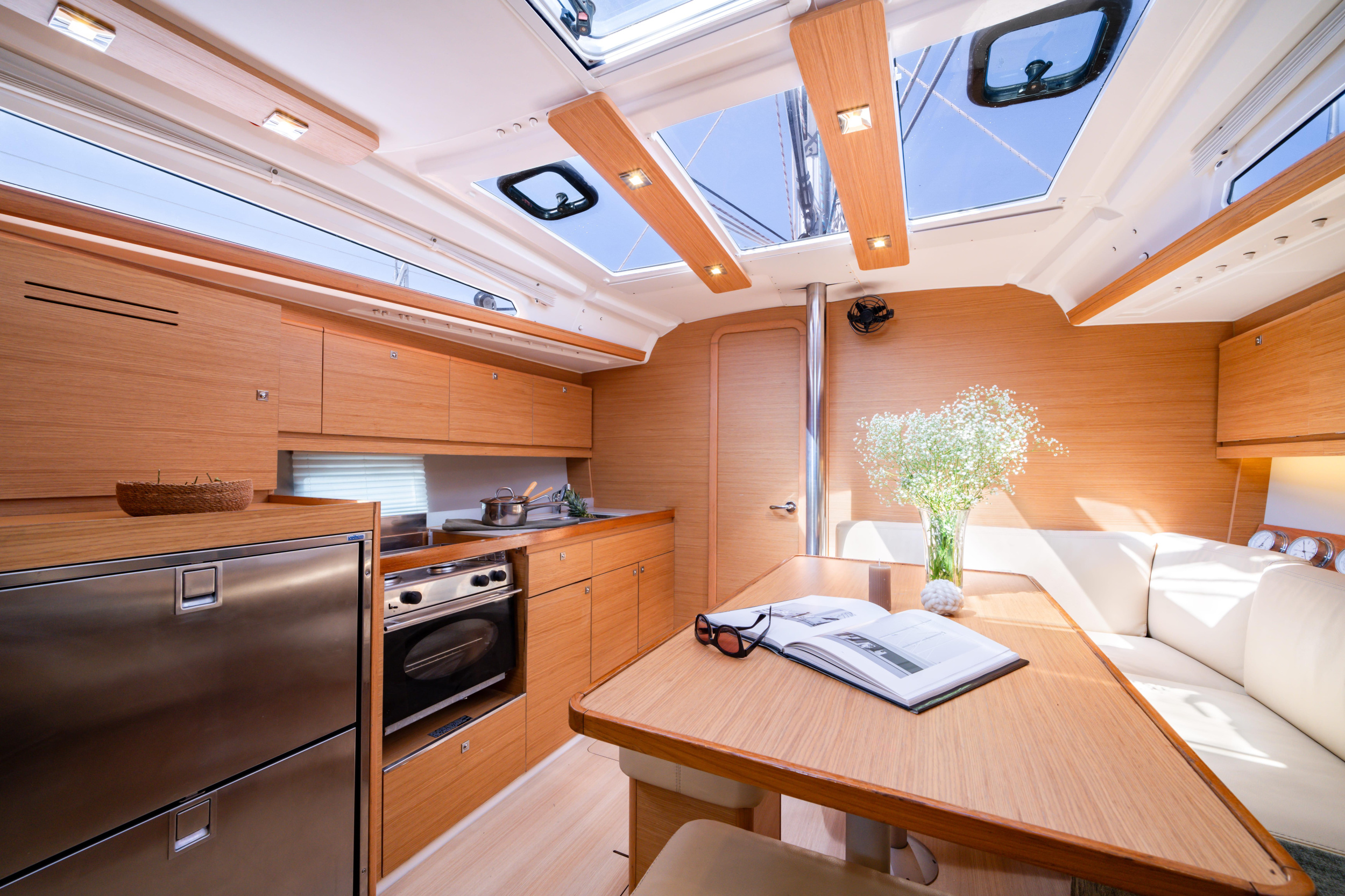 Dufour 390 Grand Large — photo 11