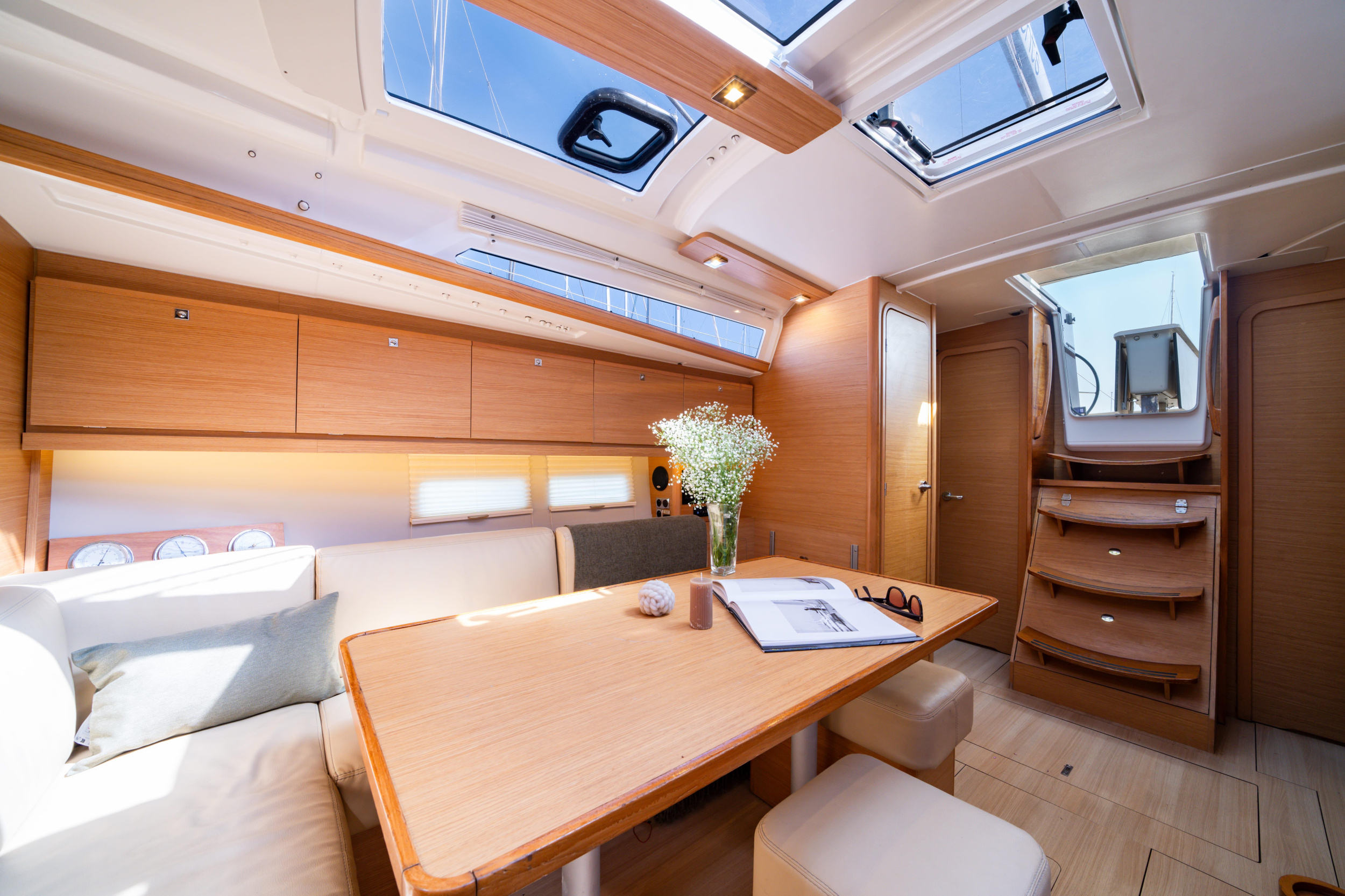 Dufour 390 Grand Large — photo 15
