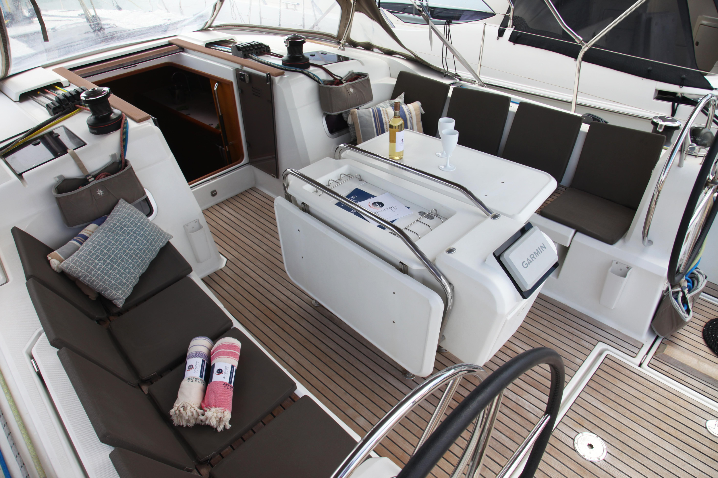 Sun Odyssey 469 — photo 4