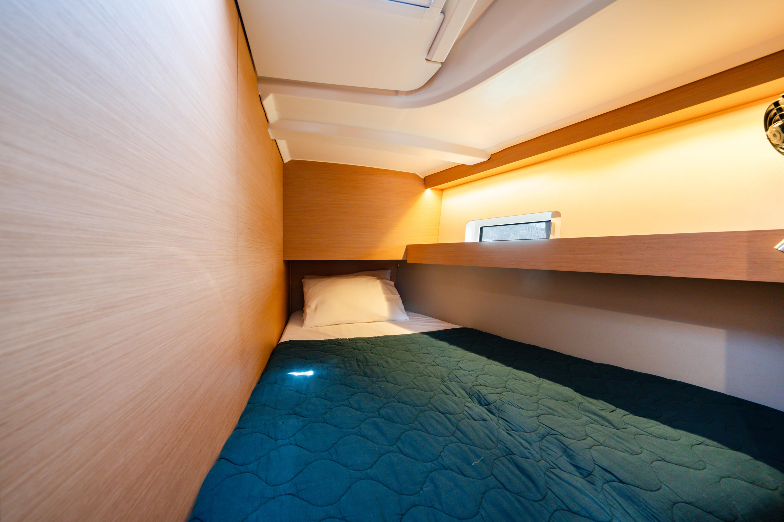 Sun Odyssey 490 4 cabins — photo 20