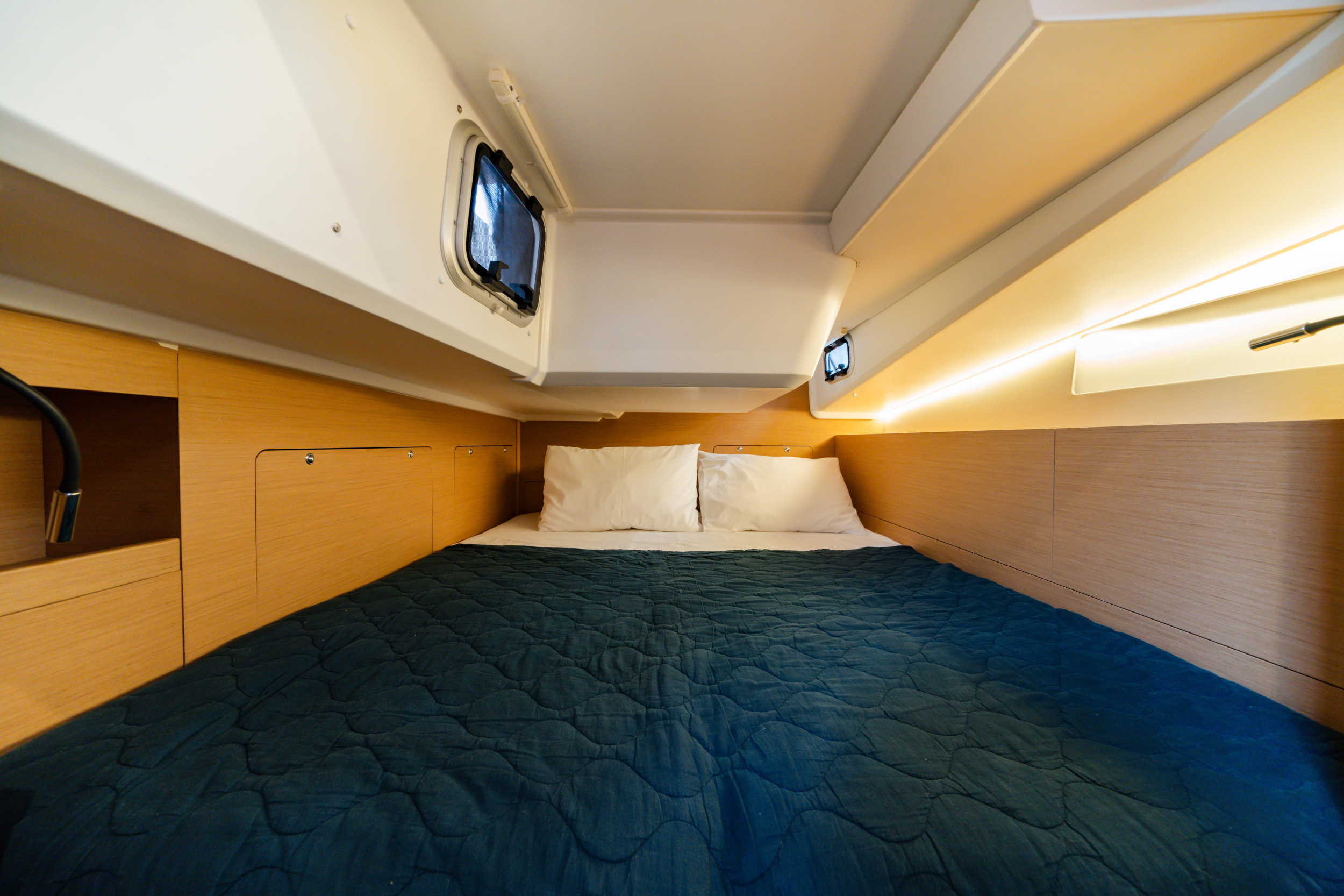 Sun Odyssey 490 4 cabins — photo 18