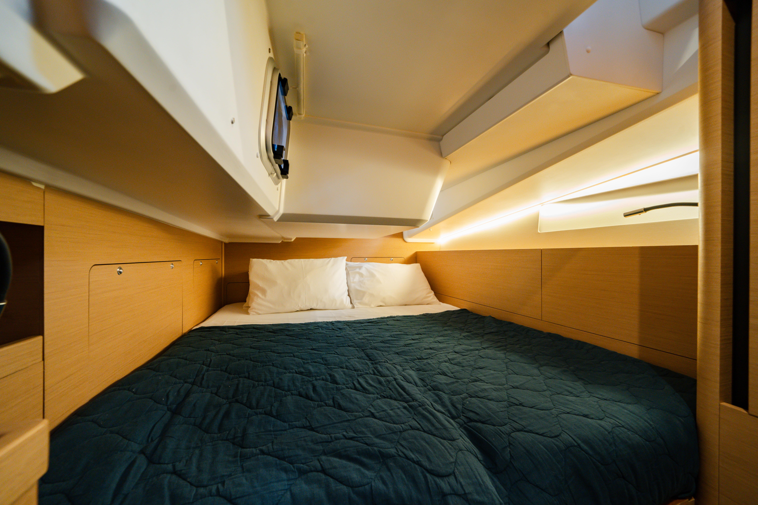 Sun Odyssey 490 4 cabins — photo 15