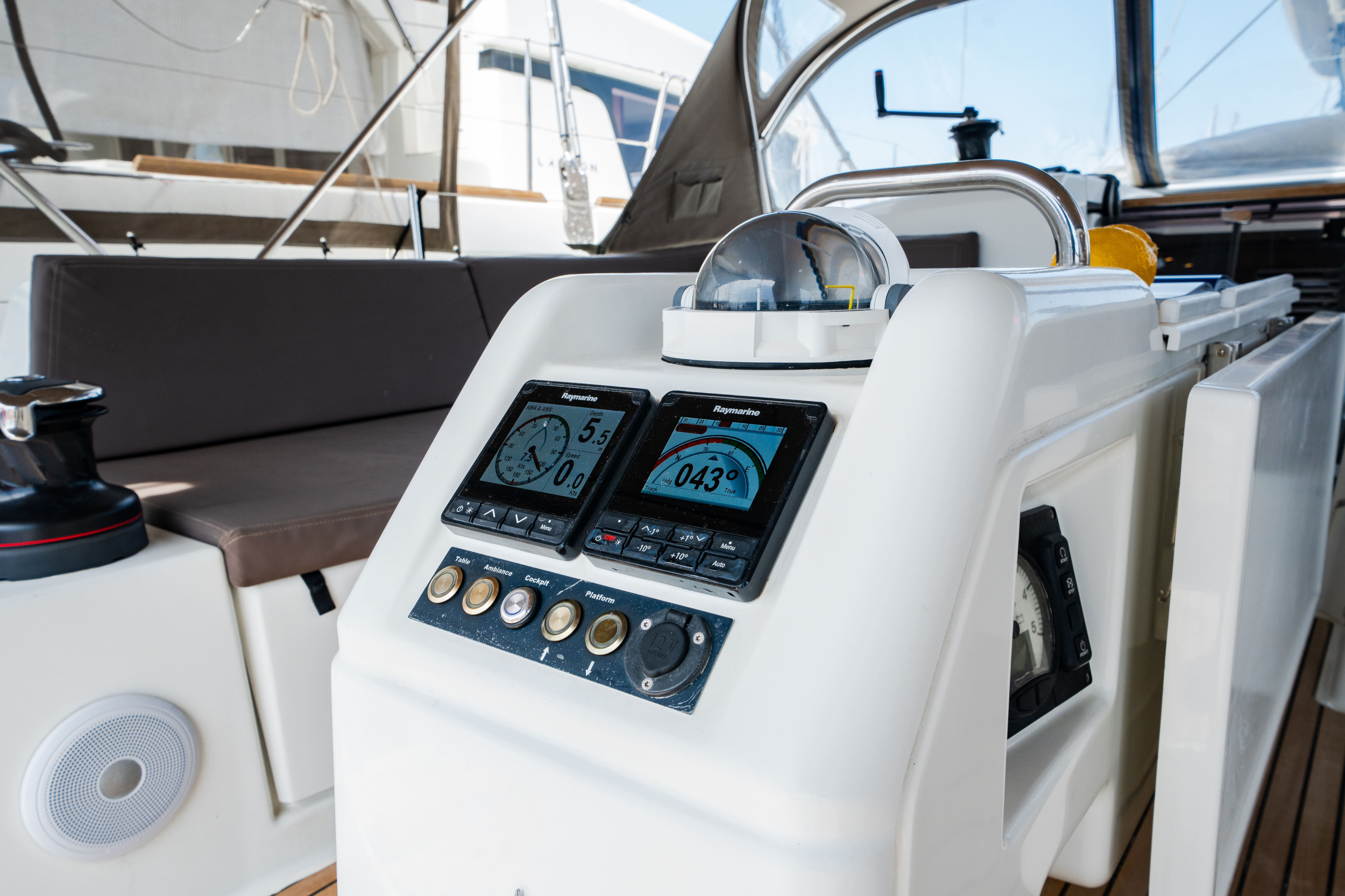 Sun Odyssey 490 4 cabins — photo 2