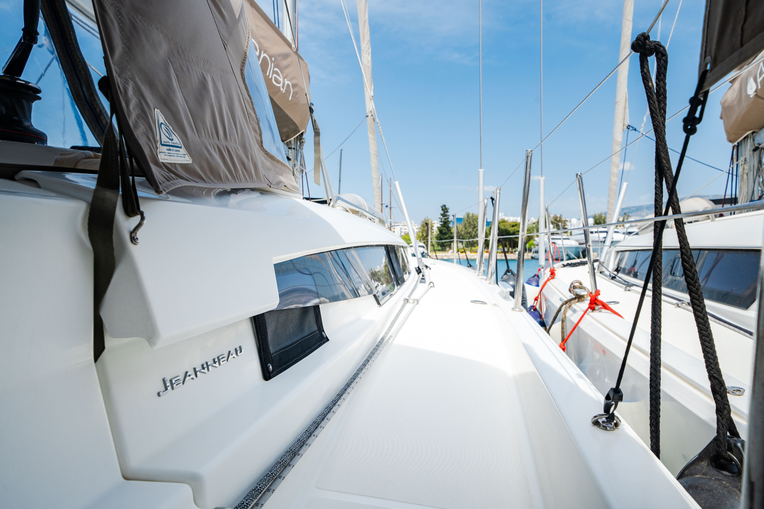 Sun Odyssey 490 4 cabins — photo 16