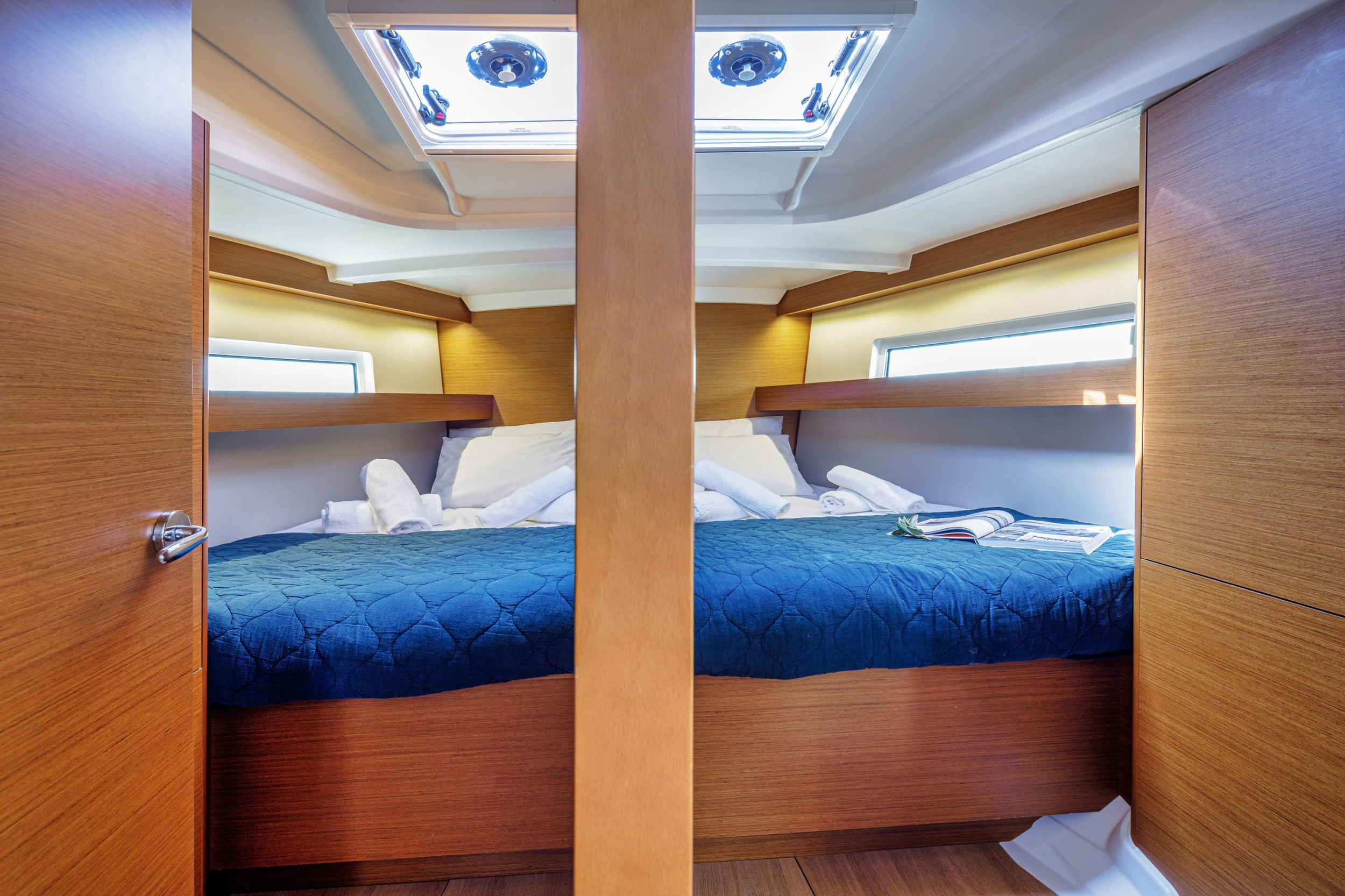Sun Odyssey 440 — photo 7