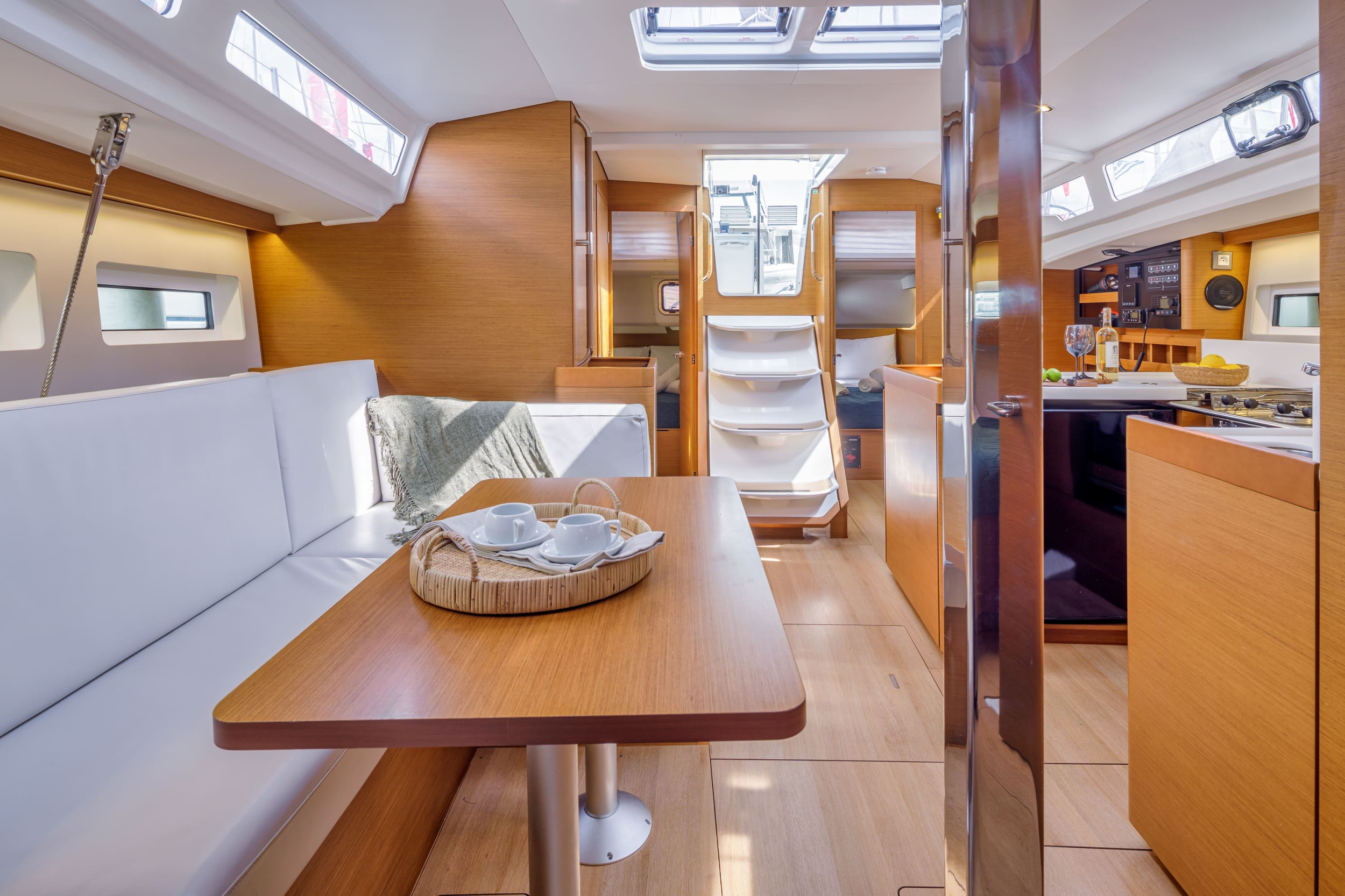 Sun Odyssey 440 — photo 5